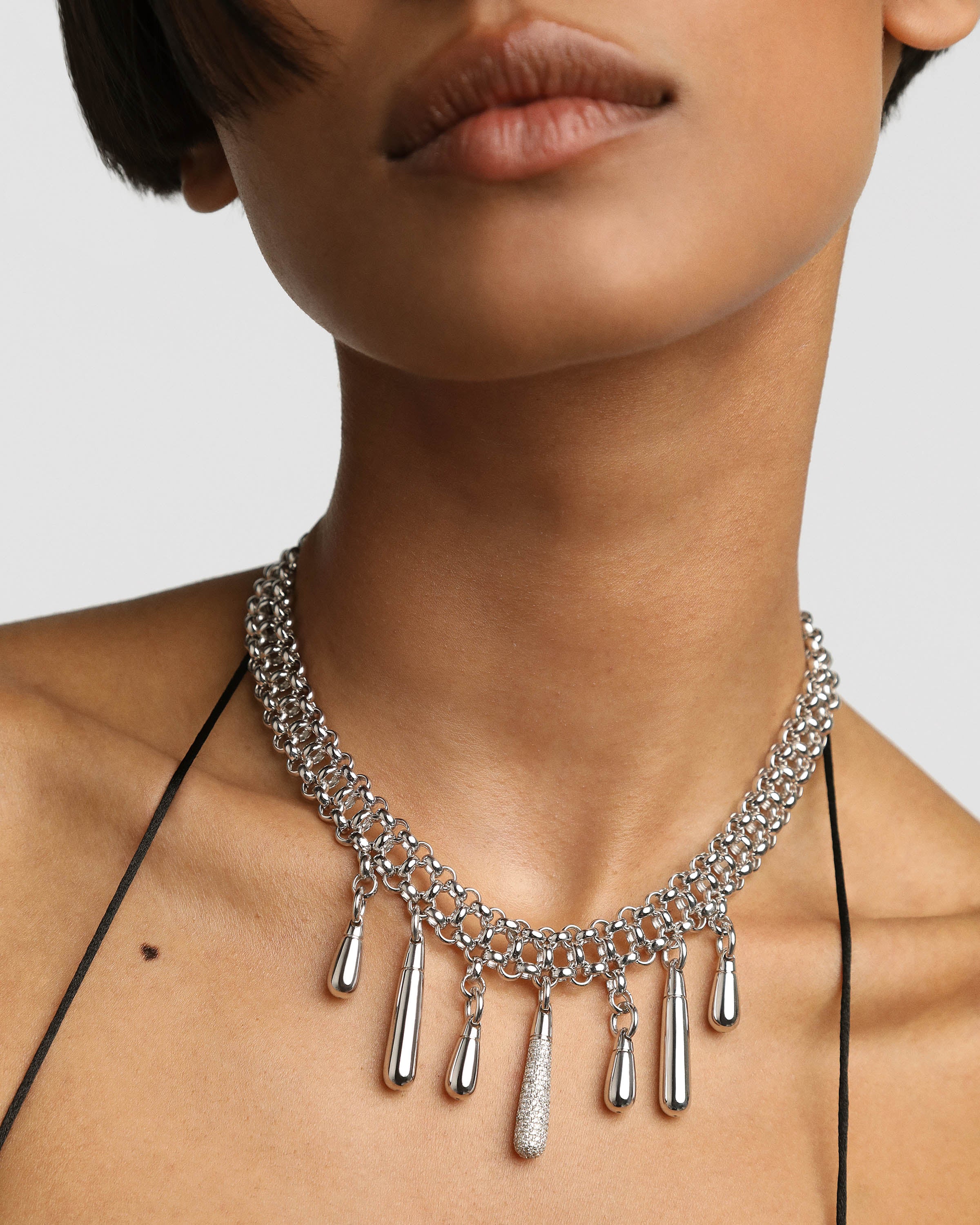 Elegant Jelly Silver Choker Necklace for Women - Trendy Adjustable Statement Piece for Parties, Weddings & Everyday Wear