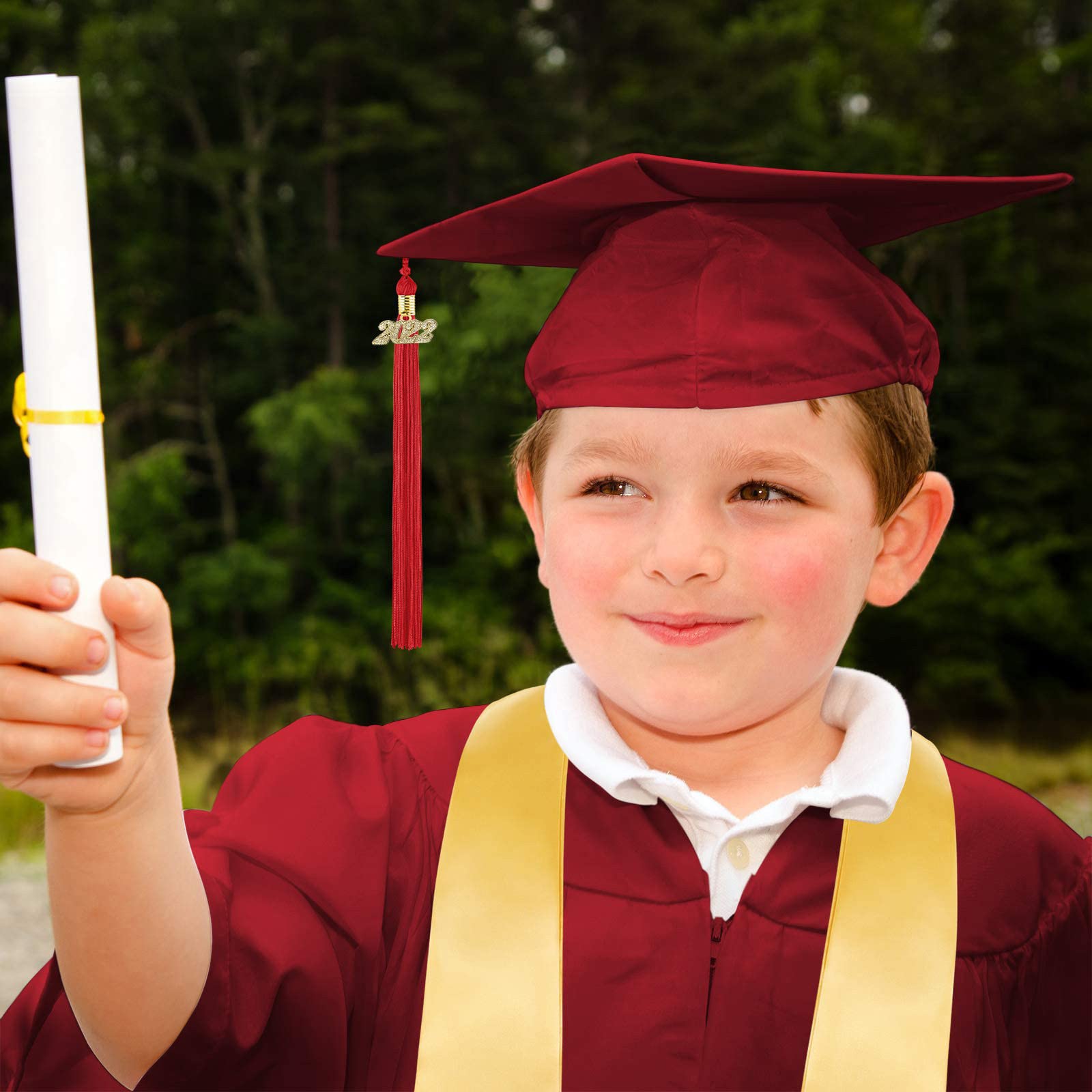 Preschool Graduation Gown & Cap Set for Boys & Girls - 2022 Tassel & Sash Included (Ages 2-12, Red, 8-9 Years) - Perfect for Kindergarten & Elementary School Graduation Ceremonies