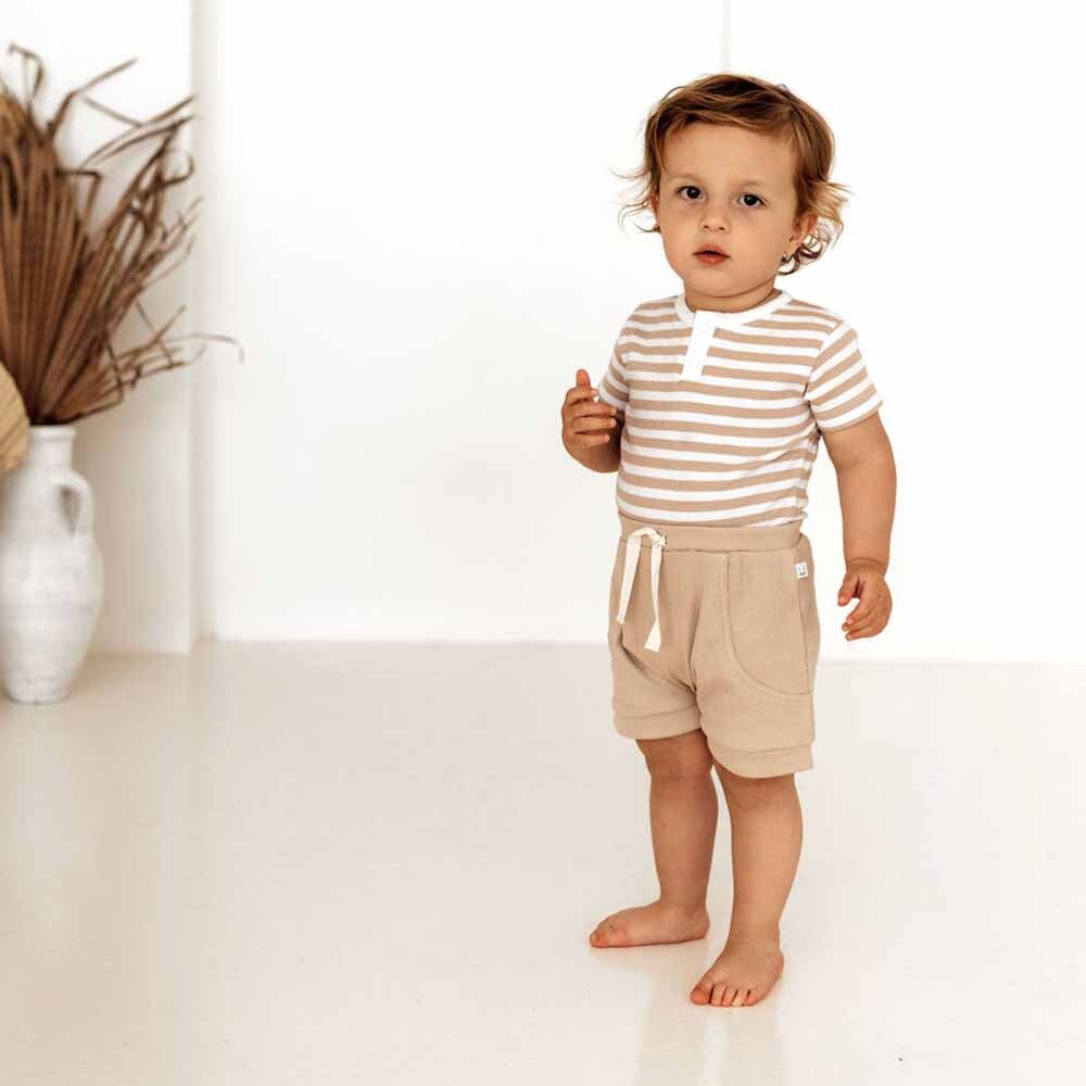 Snuggle Hunny Organic Ribbed Short Sleeve Bodysuit for Babies - Soft Cotton Baby Onesie with Pebble Stripe Design - Perfect for Playtime, Outings & Photo Shoots