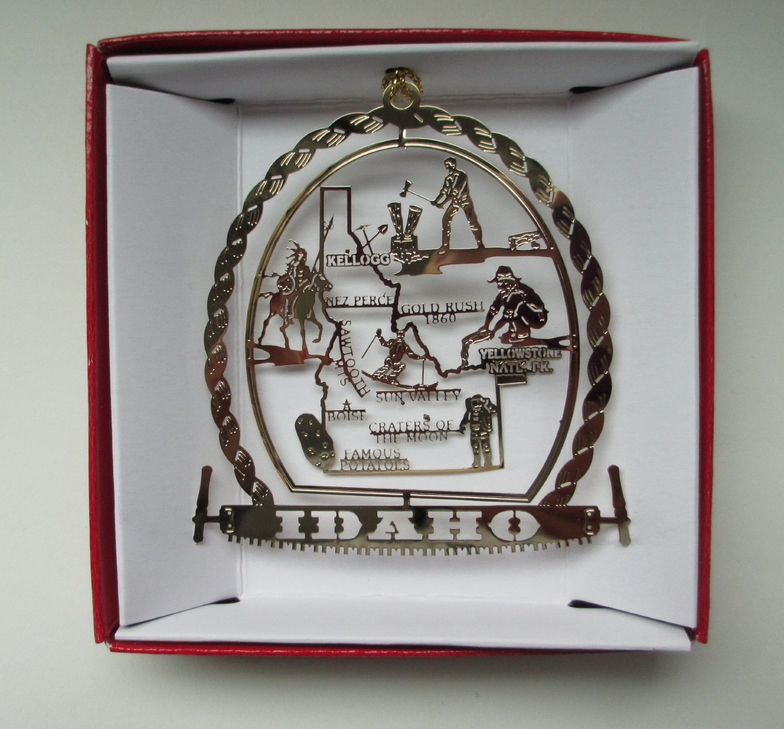Idaho Christmas Ornament - Travel Souvenir Gift Featuring Boise Potatoes & Yellowstone Park - Perfect for Holiday Decorations & Idaho-Themed Gifts