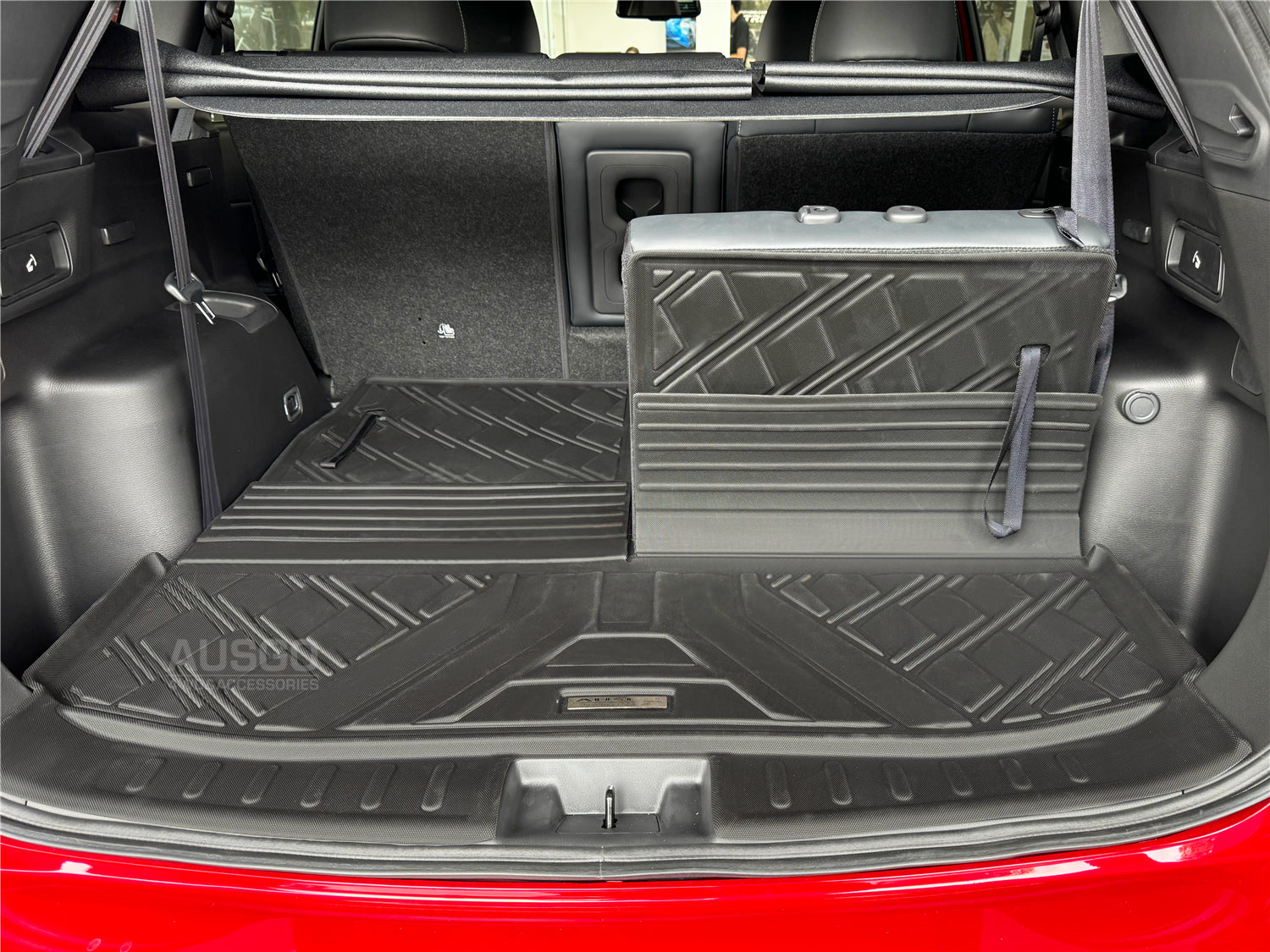 Premium 7D Custom Fit Car Floor Mats for Mitsubishi Outlander 7 Seater (2021-Present) - All-Weather Protection, Non-Slip Design - Perfect for Family Road Trips, Pet Owners & Daily Commute