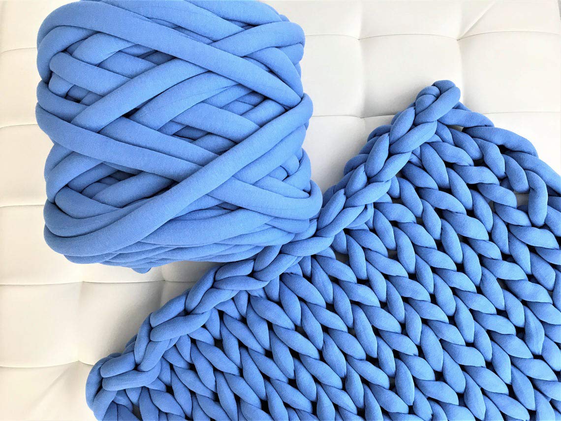 Clootess Arm Knitting Yarn - Chunky Braid Cotton Yarn for DIY Throw Blankets, Scarves & Pet Beds | Machine Washable, Soft Blue (8 lbs) - Perfect for Cozy Home Decor & Handmade Gifts