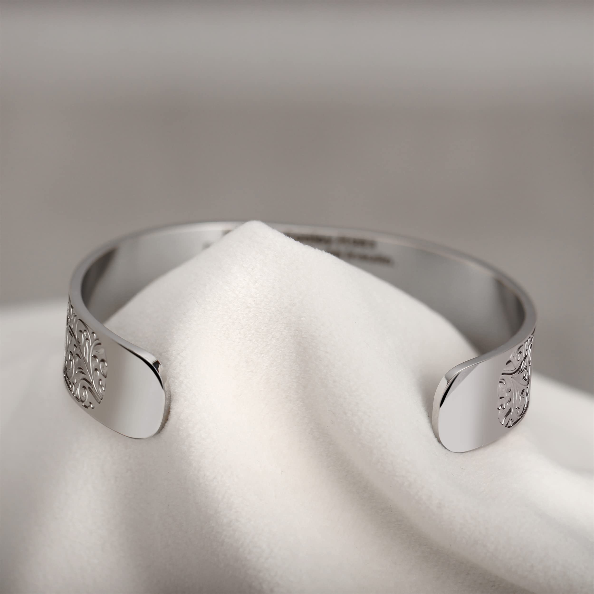 Custom Engraved Medical Alert Bracelet for Women & Men - Stainless Steel Emergency ID Bangle with Adjustable 6.5-8.5 Inch Band - Perfect for Allergies, Diabetes & Medical Conditions - Ideal for Daily Wear & Emergency Situations