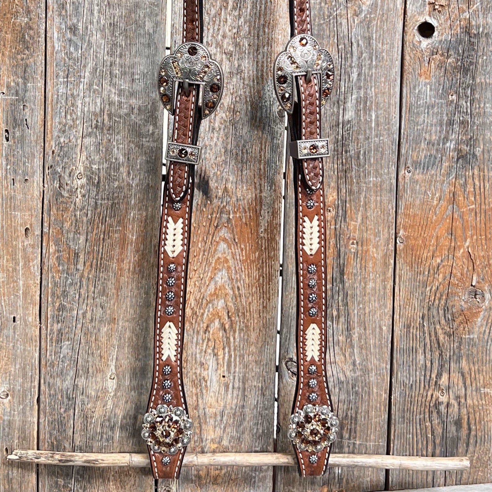 Premium Rawhide Topaz/Champagne One Ear & Breastcollar Horse Tack Set OEBC585 - Western Riding, Trail & Show Equipment for Equestrian Enthusiasts
