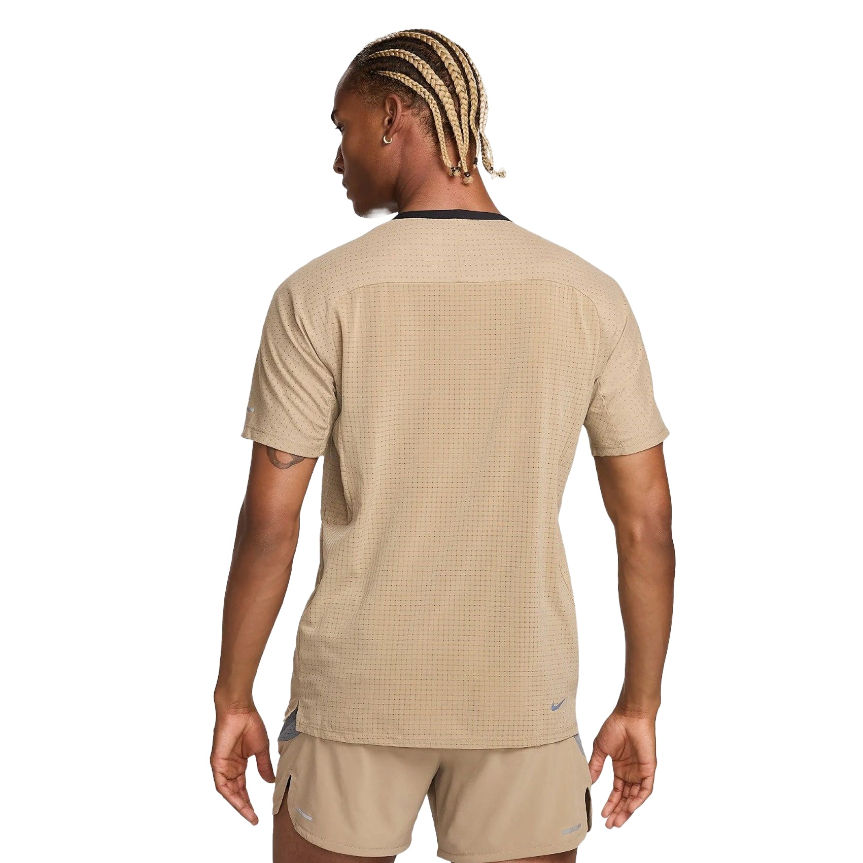 Men's Nike Dri-FIT Trail Solar Chase Running Shirt - Moisture-Wicking Performance Tee for Trail Running & Outdoor Workouts