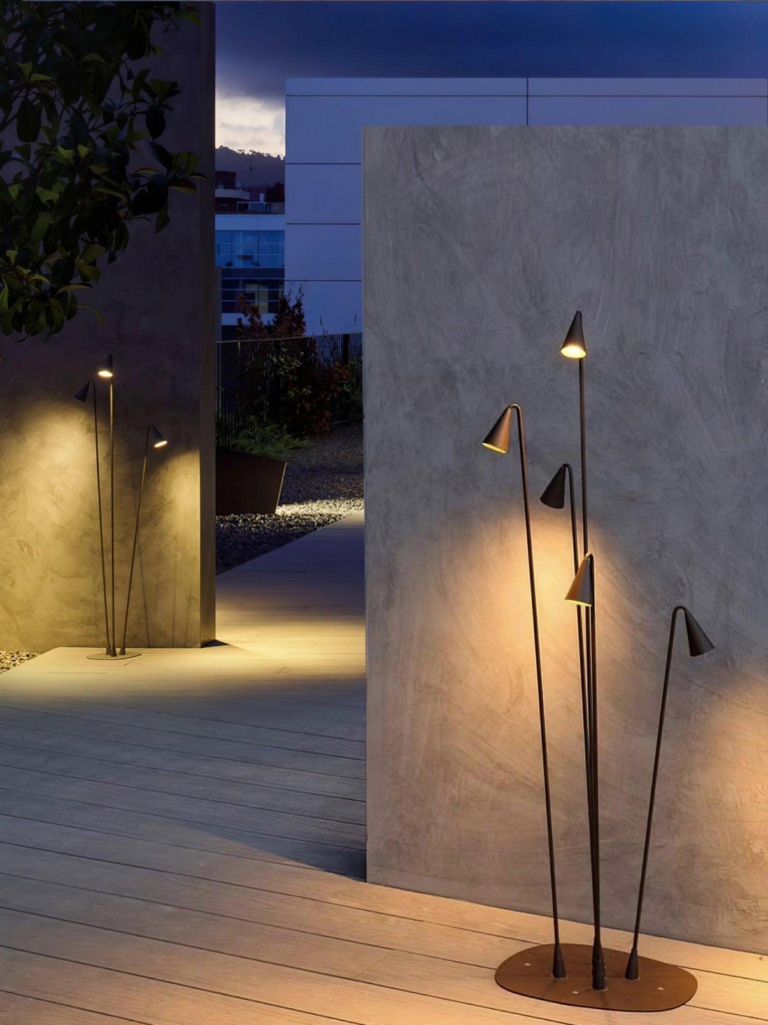 Bellflower Outdoor Floor Lamp - Waterproof & Durable Garden Lighting for Patio, Deck, and Backyard - Perfect for Evening Gatherings & Landscape Decor