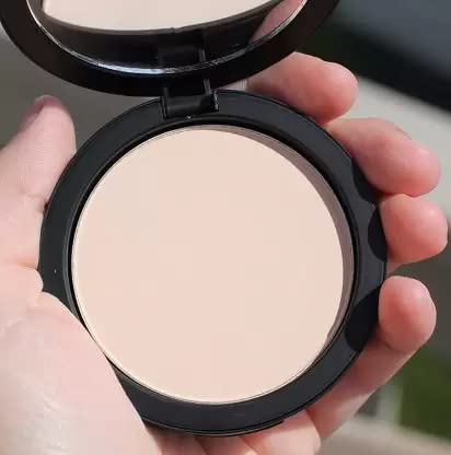 Best Compact Powder for Fair Skin - Matte Finish & Oil Control - Perfect for Daily Makeup & Touch-Ups on the Go
