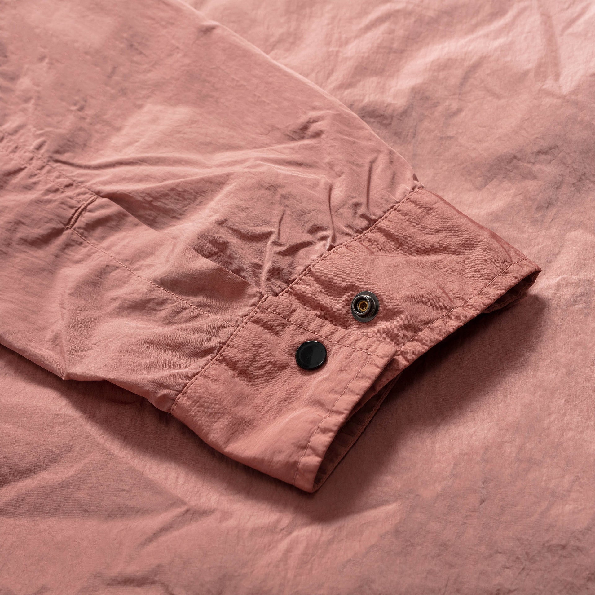 CP Company Chrome R Overshirt - Lightweight Water-Resistant Jacket for Men | Urban Streetwear & Outdoor Activities