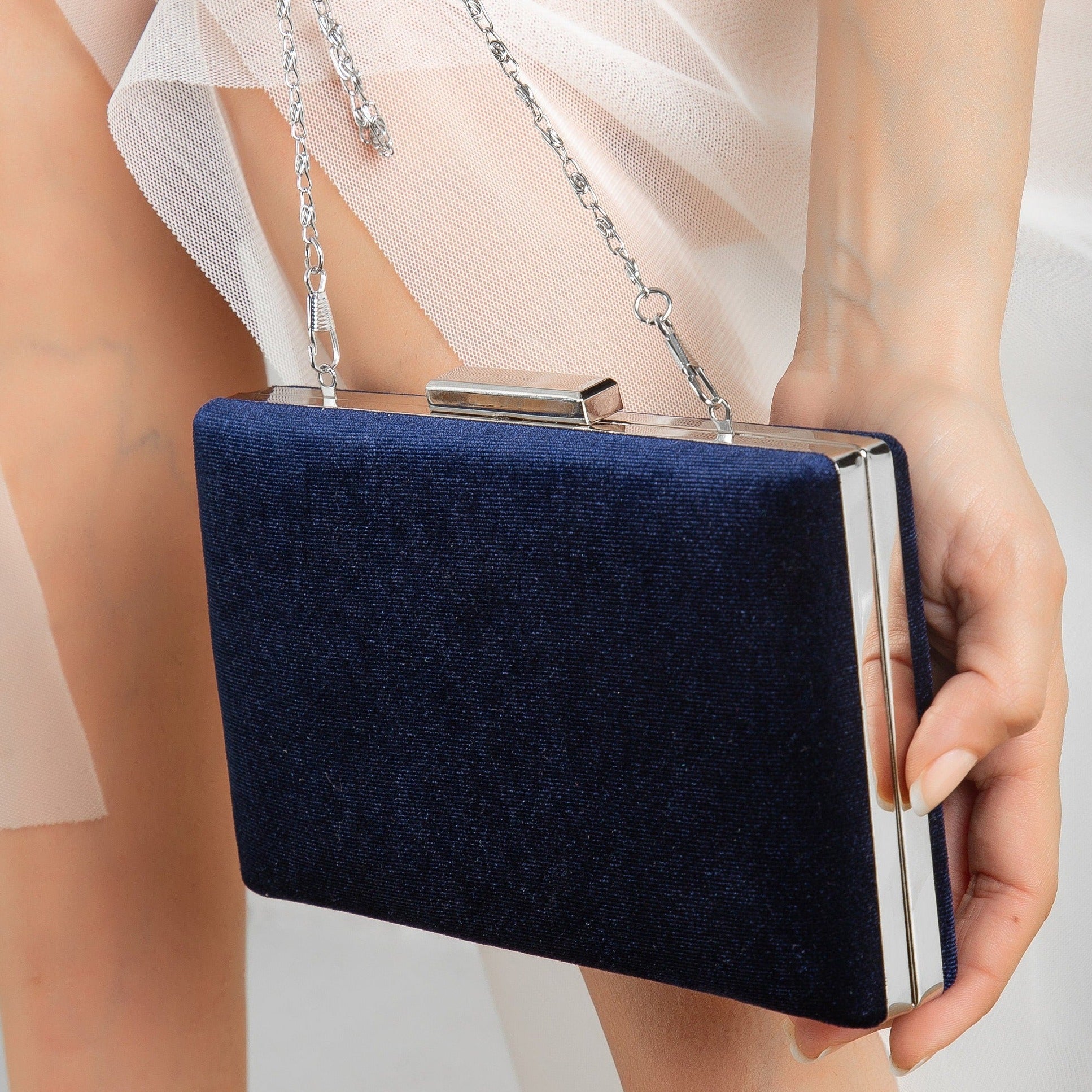 Elegant Dark Blue Velvet Wedding Clutch Purse for Bride - Perfect for Bridal Showers, Receptions & Formal Events