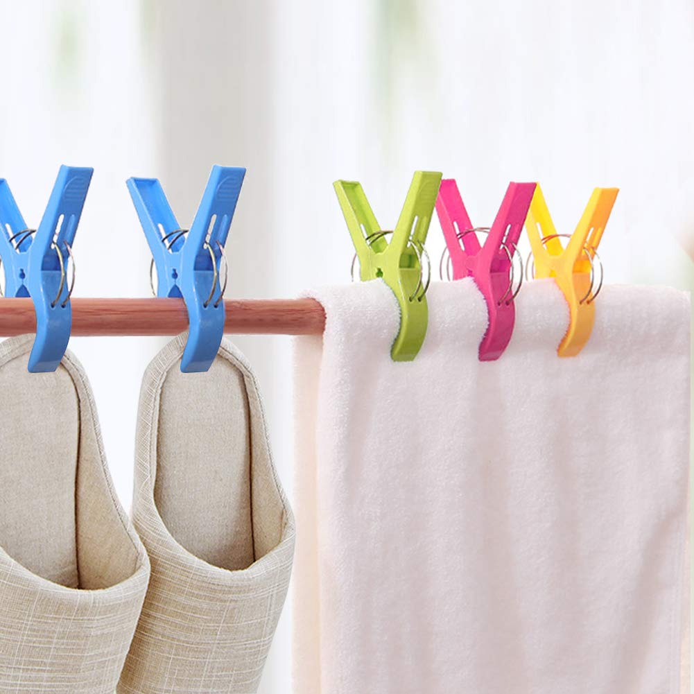 8-Pack URAQT Large Beach Towel Clips - Colorful Plastic Clips for Securing Towels on Sunbeds, Pool Chairs & Laundry Lines - Perfect for Beach, Poolside and Outdoor Use