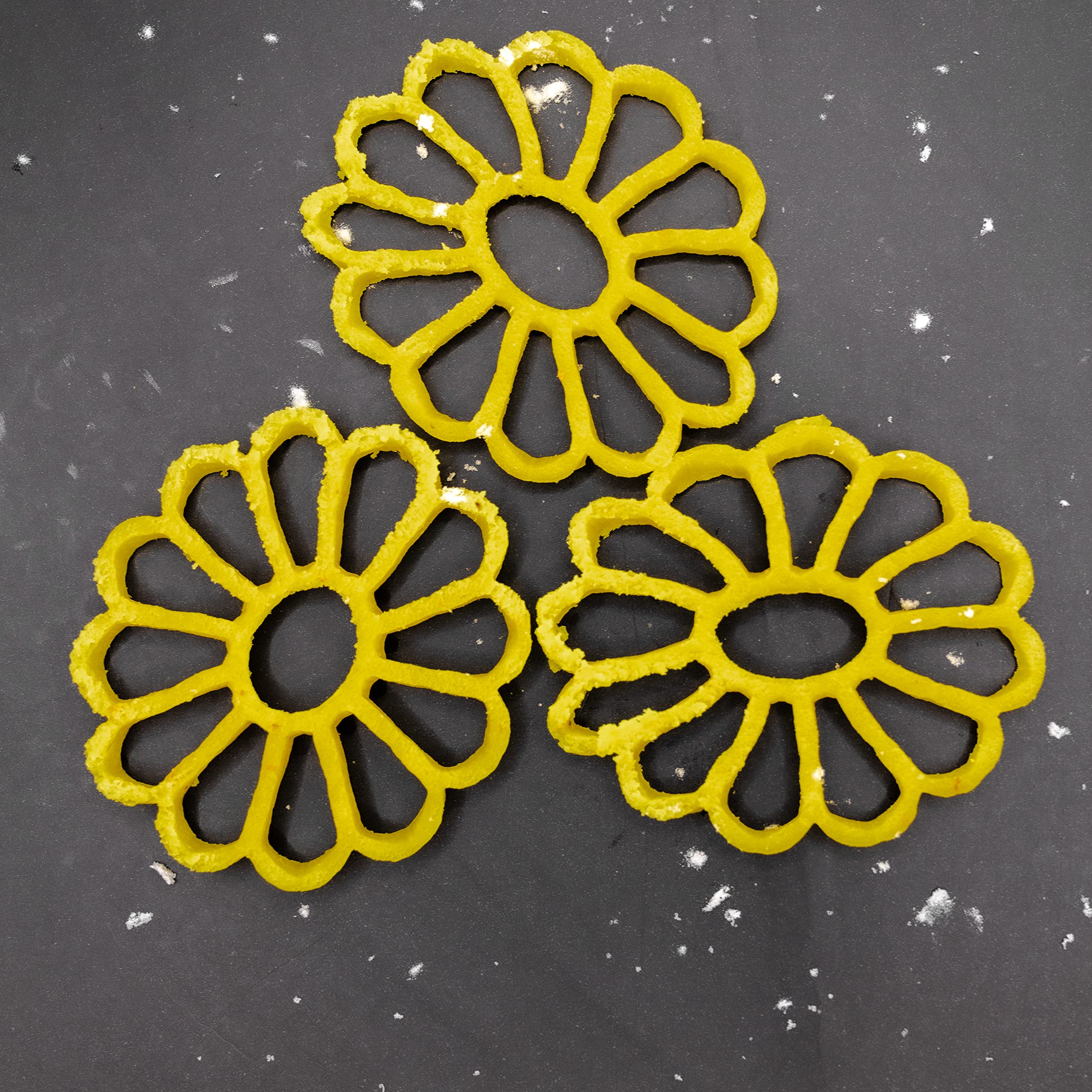 Giant Margherita Pasta Discs for Philips Automatic Pasta Maker - Compatible with Philips Pasta Machine Attachments - Kitchen Appliance Accessory Kit - Perfect for Making Large Homemade Pasta Shapes - Ideal for Family Dinners & Italian Cuisine