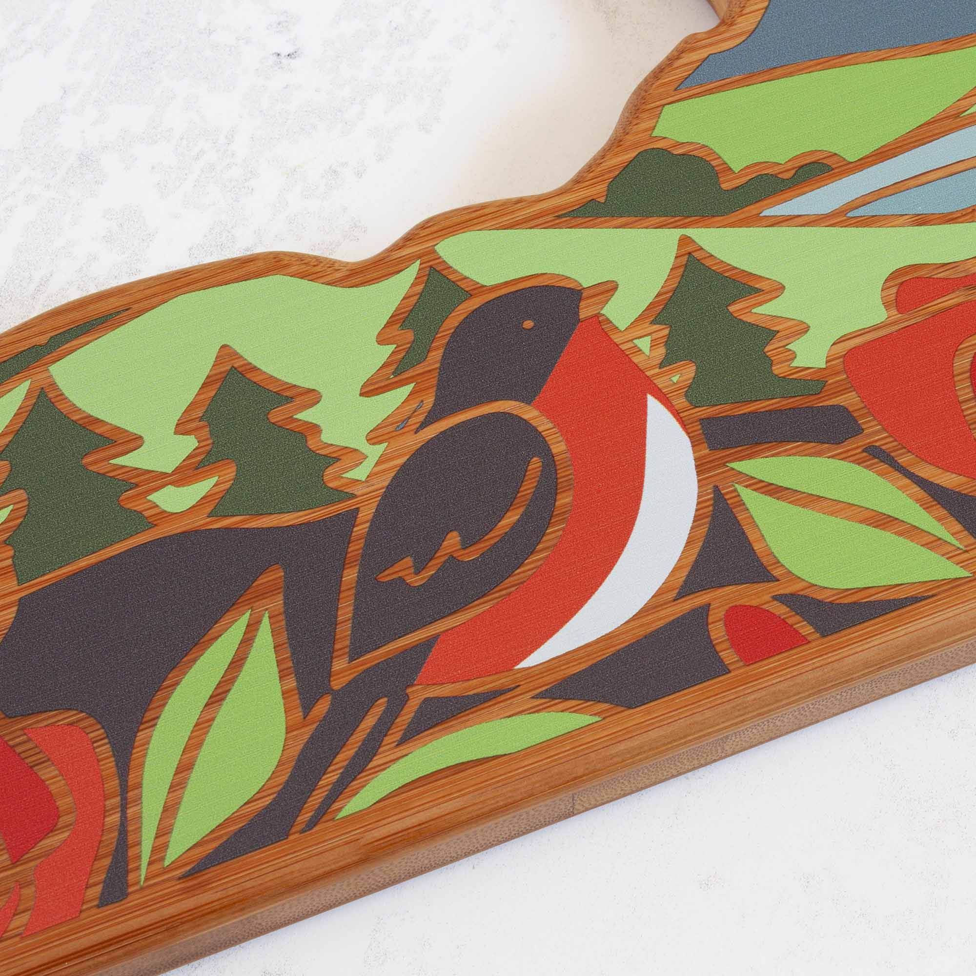 Premium New York Themed Wooden Cutting Board with Summer Stokes Artwork - Perfect for Kitchen Decor, Gift Ideas & Charcuterie Serving