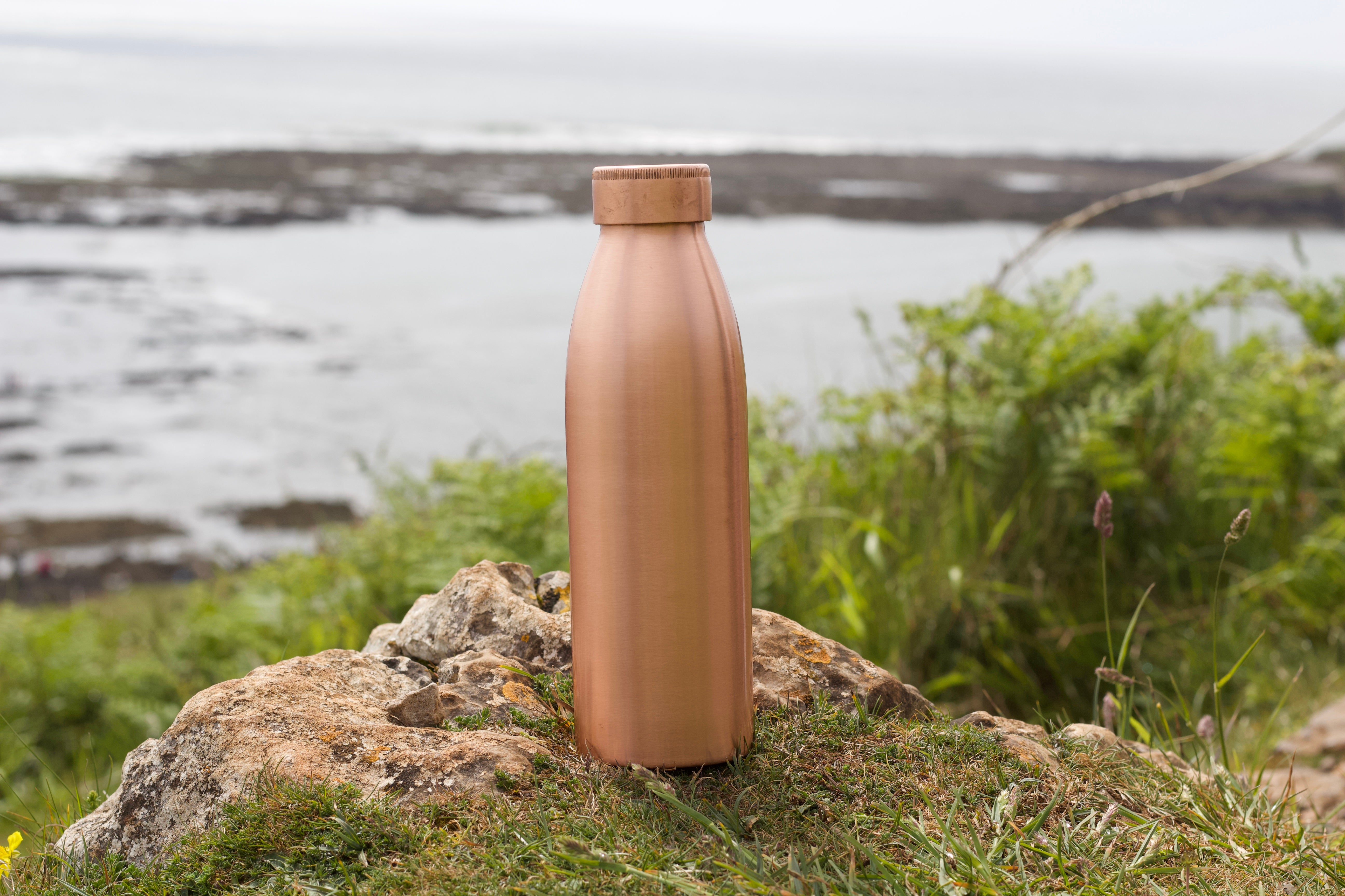 Kosdeg 24 Oz (0.7L) Copper Water Bottle - Insulated, Leak-Proof & BPA-Free - Perfect for Gym, Yoga, Hiking & Daily Hydration