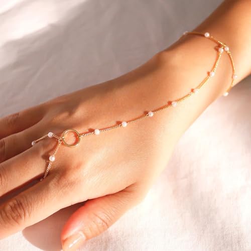 D3:Pearl Hand Chain