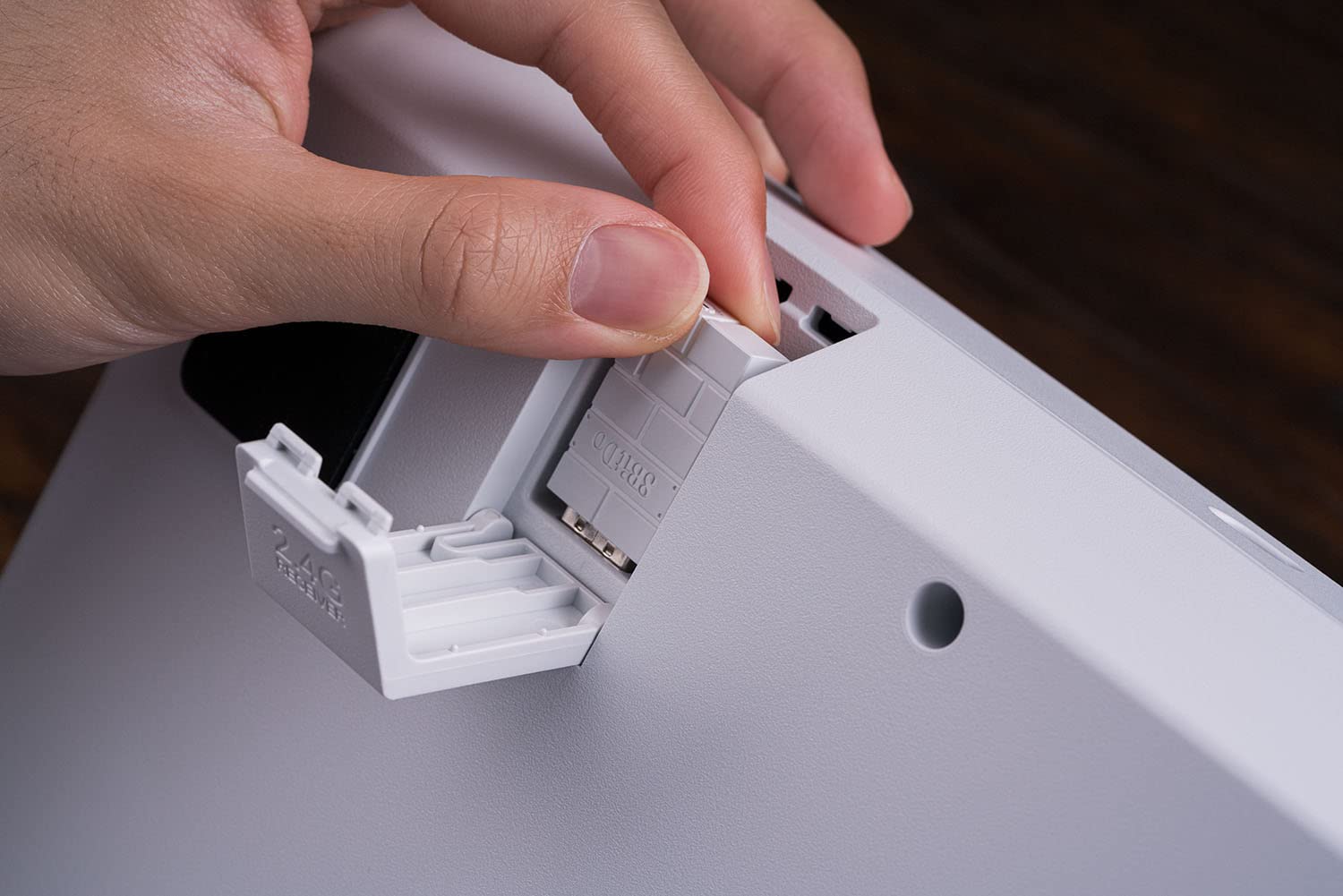 8Bitdo Wireless Arcade Stick for Xbox Series X|S, Xbox One & Windows 10 - Officially Licensed Fighting Game Controller with 3.5mm Audio Jack (White) | Perfect for Street Fighter, Tekken & Retro Arcade Gaming
