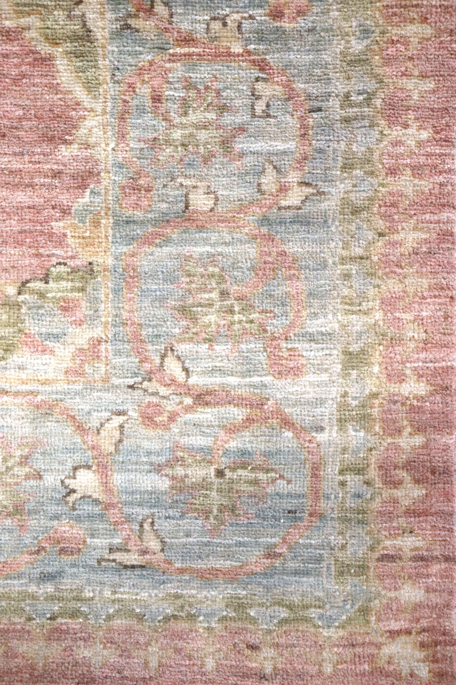 Amristar Handwoven Transitional Area Rug J67151 - Perfect for Living Room, Bedroom, or Office Decor