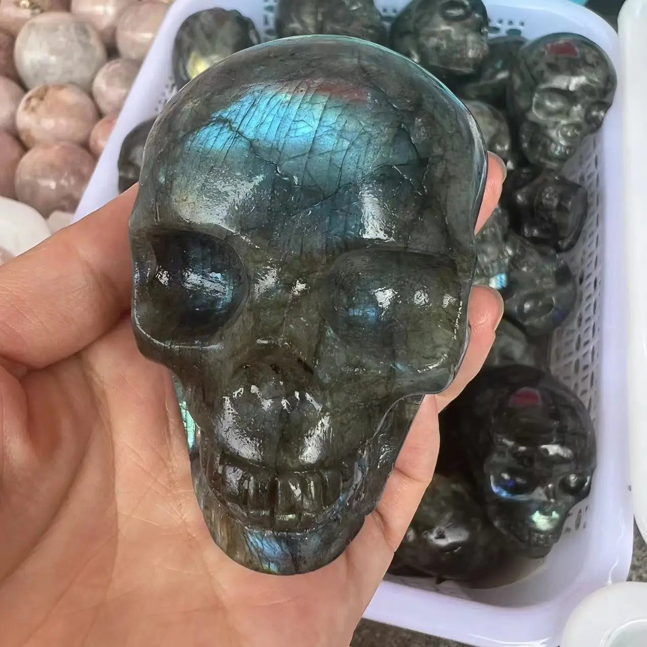 400-500g Natural Labradorite Quartz Skull - Hand Carved Healing Crystal for Meditation, Reiki, and Spiritual Energy Work - Perfect for Home Decor, Yoga Spaces, and Crystal Collections