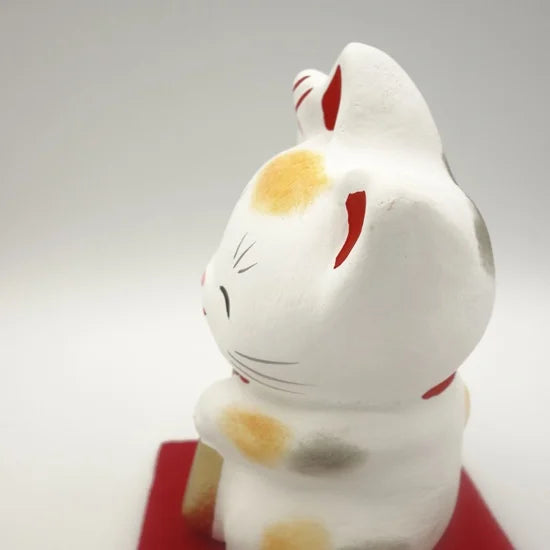Nagahama Doll Japanese Maneki Neko (Beckoning Cat) White Lucky Cat Figurine - Traditional Japanese Fortune Charm for Home, Office & Gift Giving