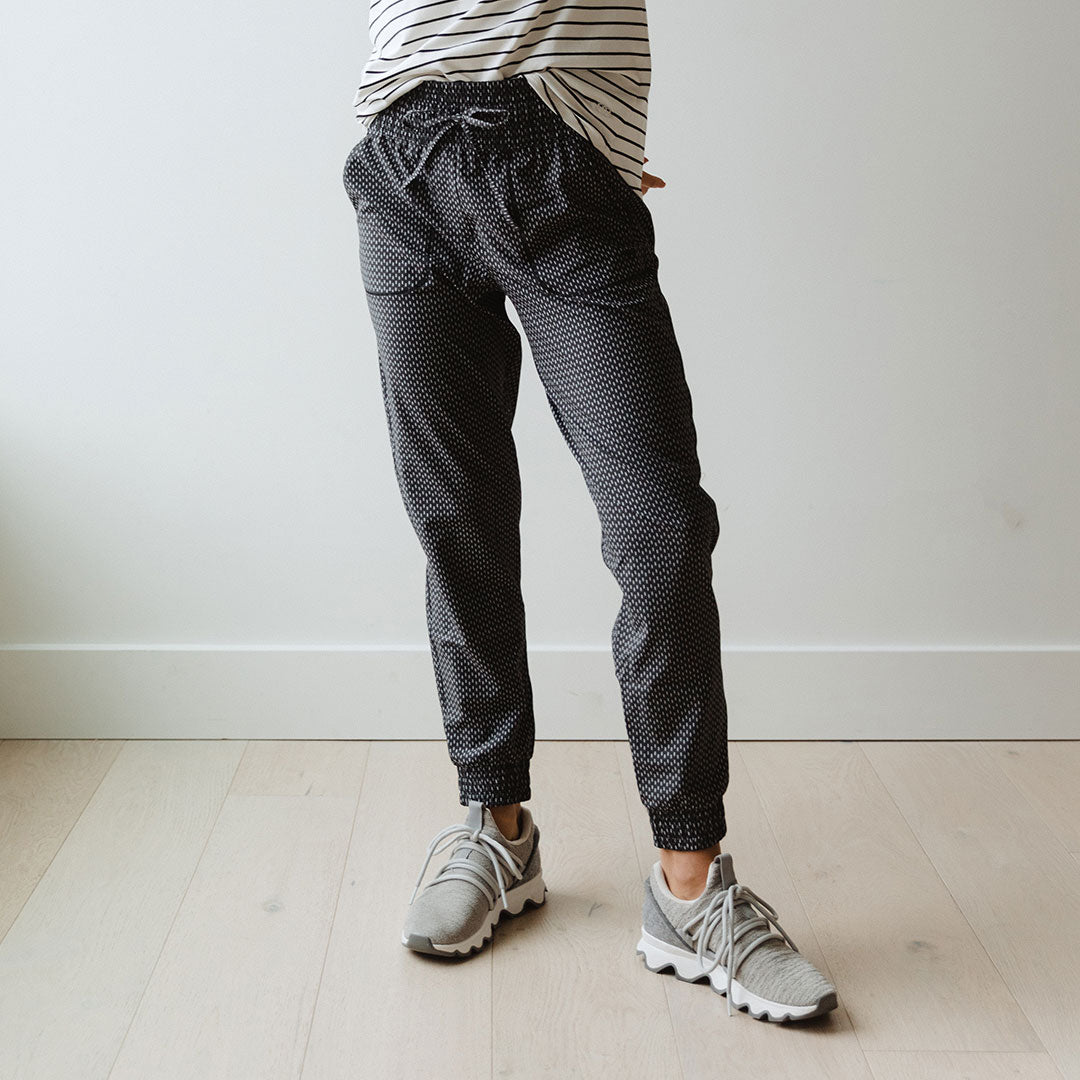 Dash Destination Joggers for Women - Comfortable High Waisted Running Pants with Pockets - Perfect for Yoga, Gym Workouts & Casual Wear