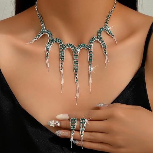 Q:Green Jewelry Set
