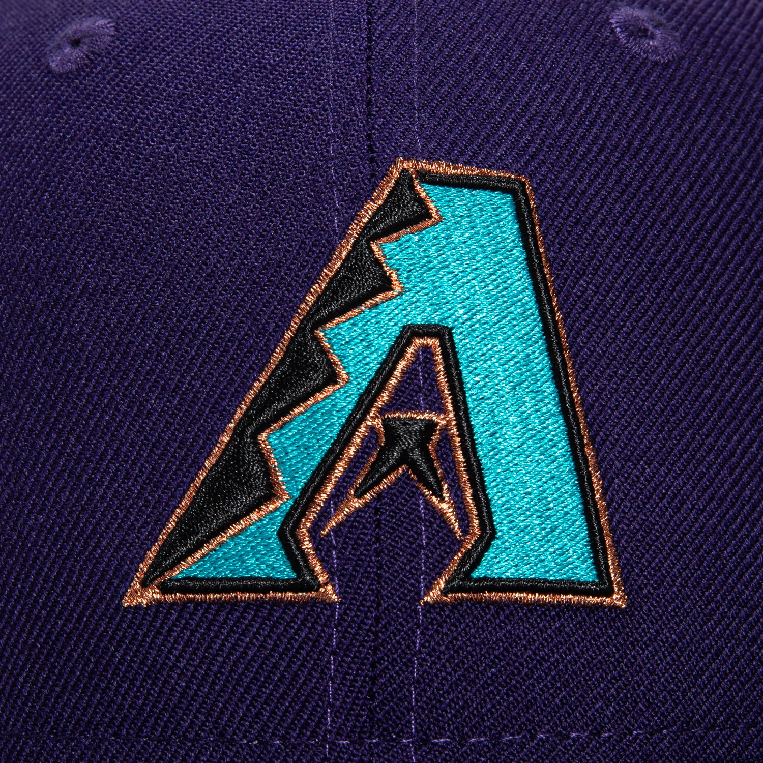 New Era 59Fifty Arizona Diamondbacks 2001 World Series Patch Snapback Hat - Purple MLB Baseball Cap for Men & Women - Perfect for Games, Collecting & Fan Apparel