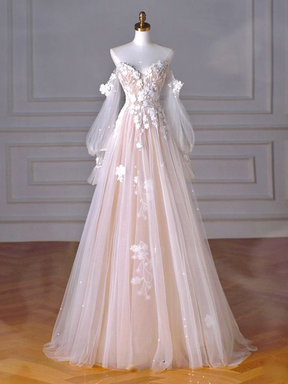 Elegant A-Line Long Sleeve Tulle Lace Prom Dress J4395 - Perfect for Homecoming, Formal Dances & Special Occasions