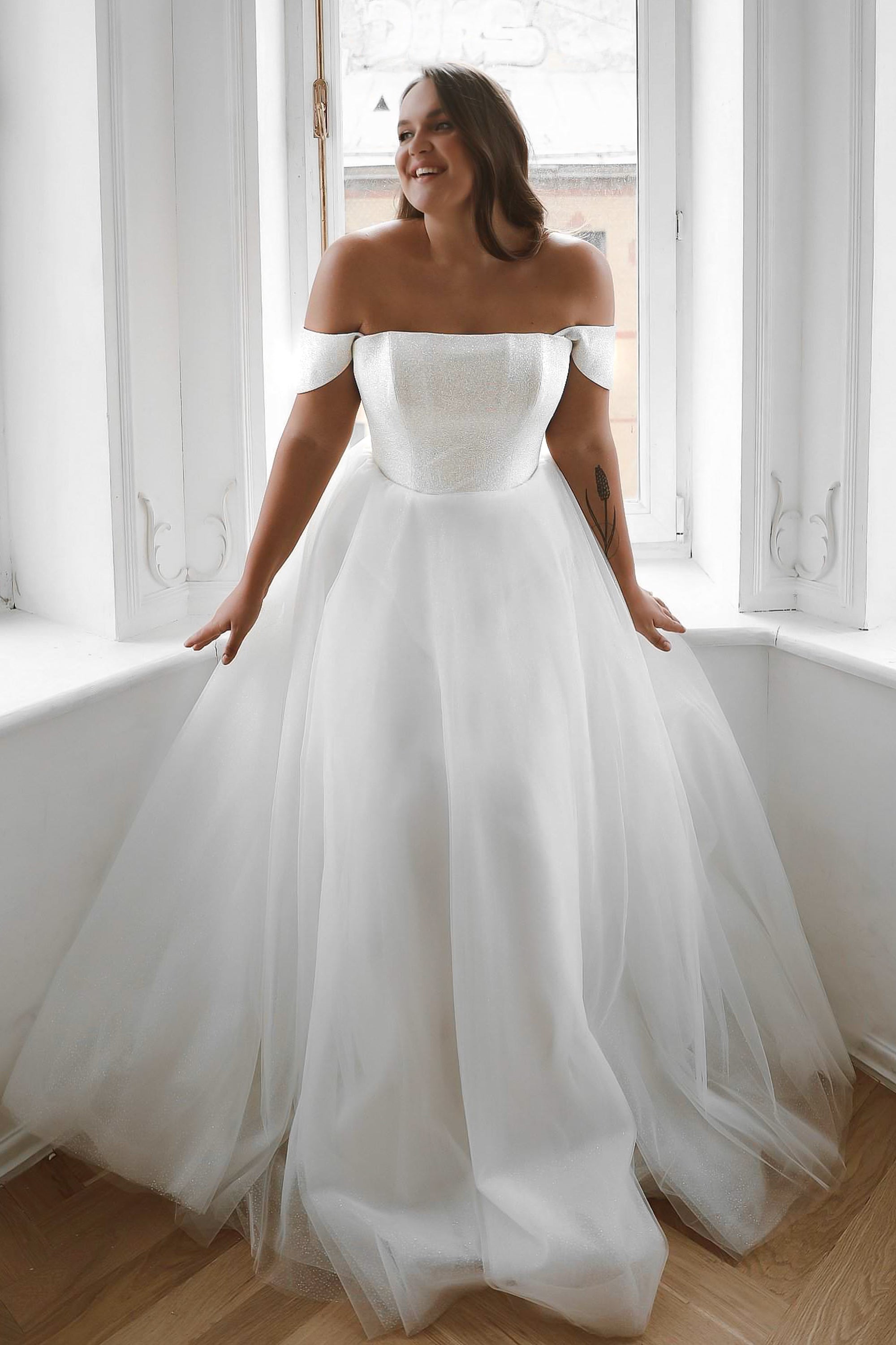 Klouzi 2 Plus Size Shiny Off Shoulder Wedding Dress with Wide Straps - Perfect for Beach Weddings, Vow Renewals & Special Occasions