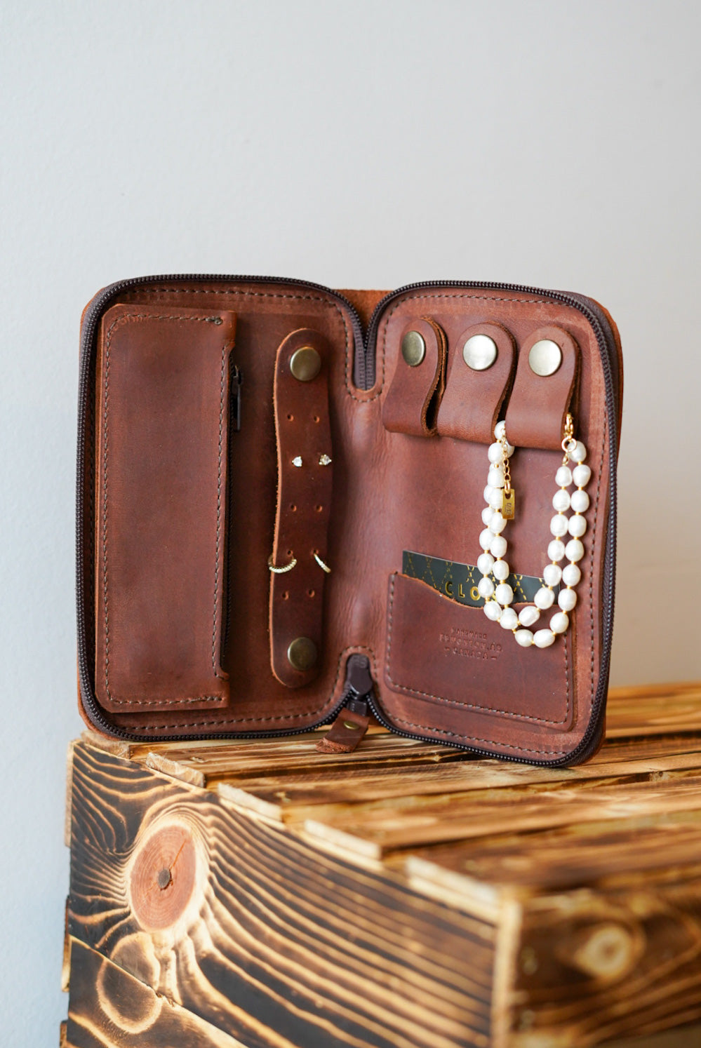Premium Jewelry Travel Case - Oro Logger Brown Leather Organizer for Necklaces, Rings & Earrings | Perfect for Vacations, Business Trips & Gift Giving