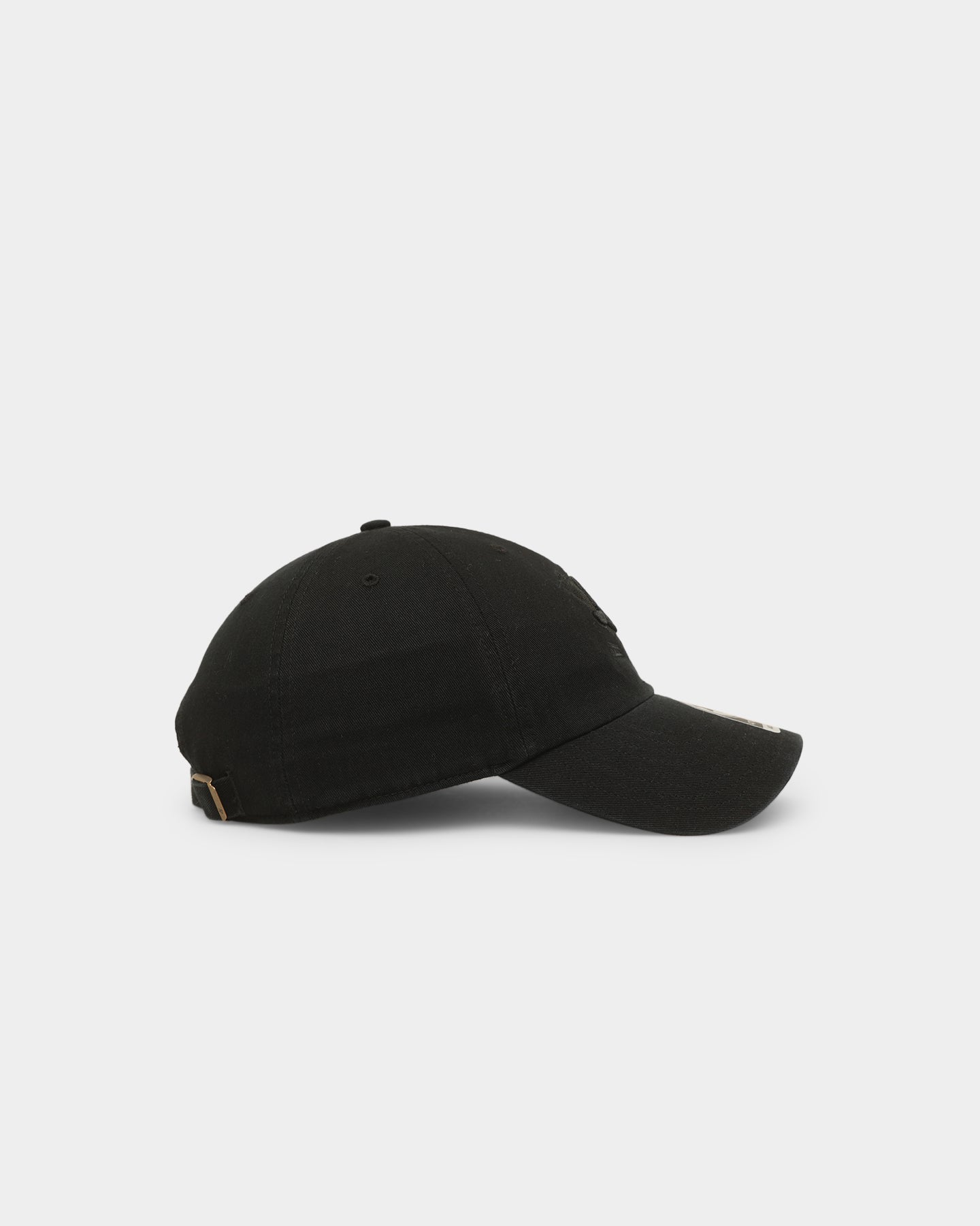 47 Brand Anaheim Ducks Clean Up Strapback Cap - Black/Black Adjustable Snapback Hat for Hockey Fans - Perfect for Game Day, Casual Wear & Sports Events