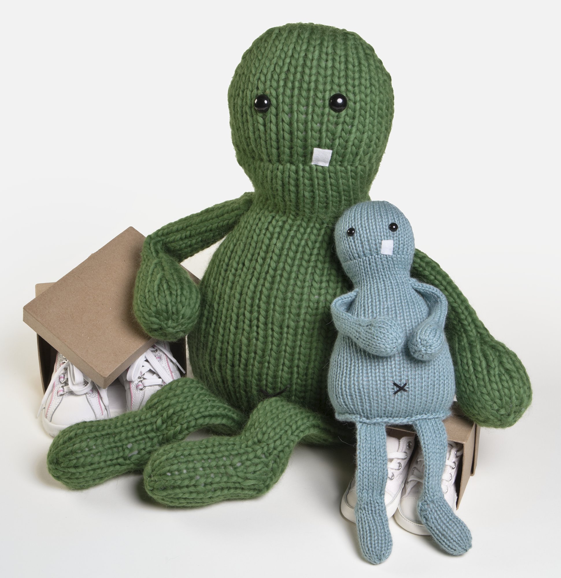 Knitted Monster Toys Book - The Big Book of Knitted Monsters for DIY Amigurumi & Soft Toy Making - Perfect for Crafters, Knitters & Gift Giving