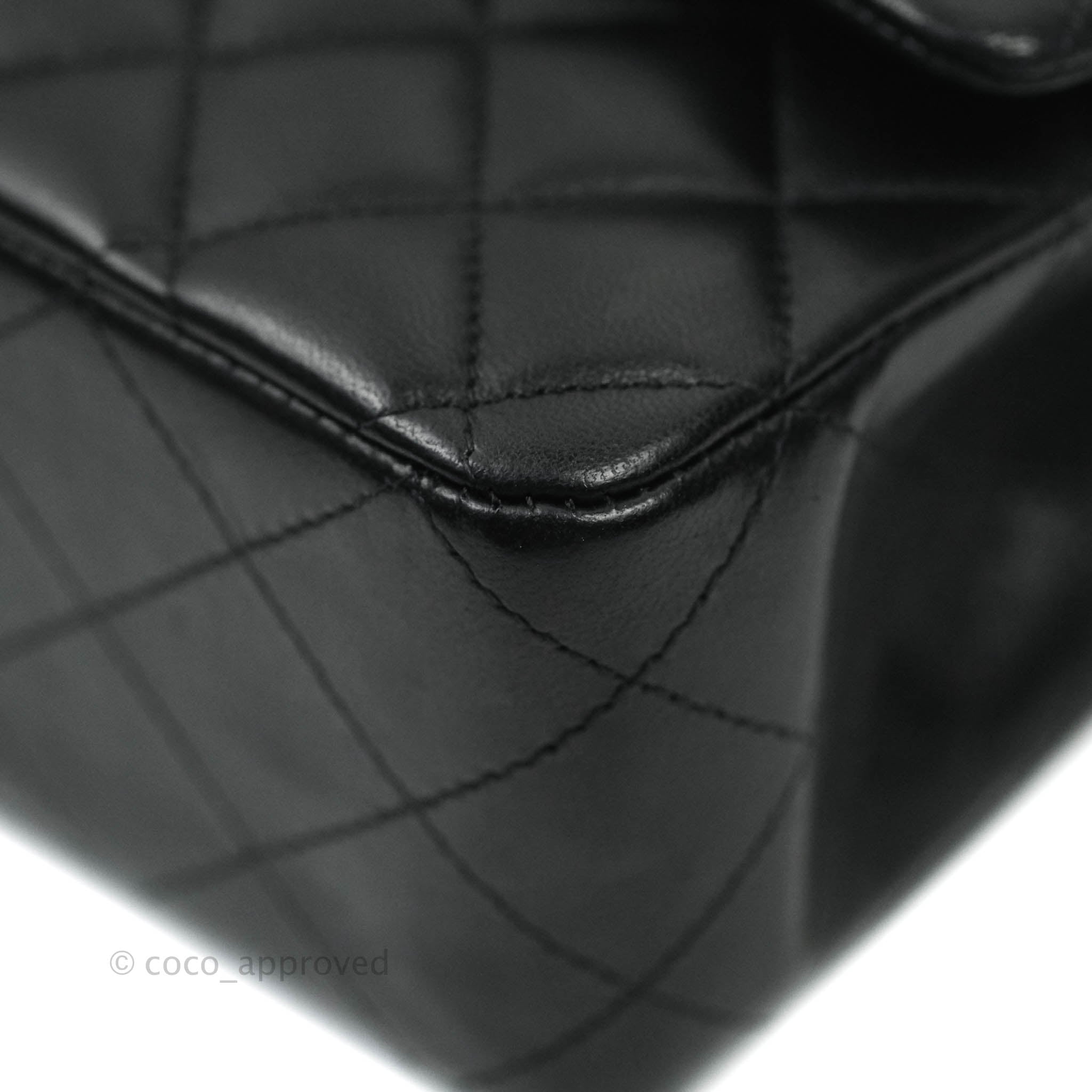 Chanel Classic Medium Double Flap Bag Black Lambskin Leather with Gold Hardware - Luxury Handbag for Women, Perfect for Evening Events & Special Occasions