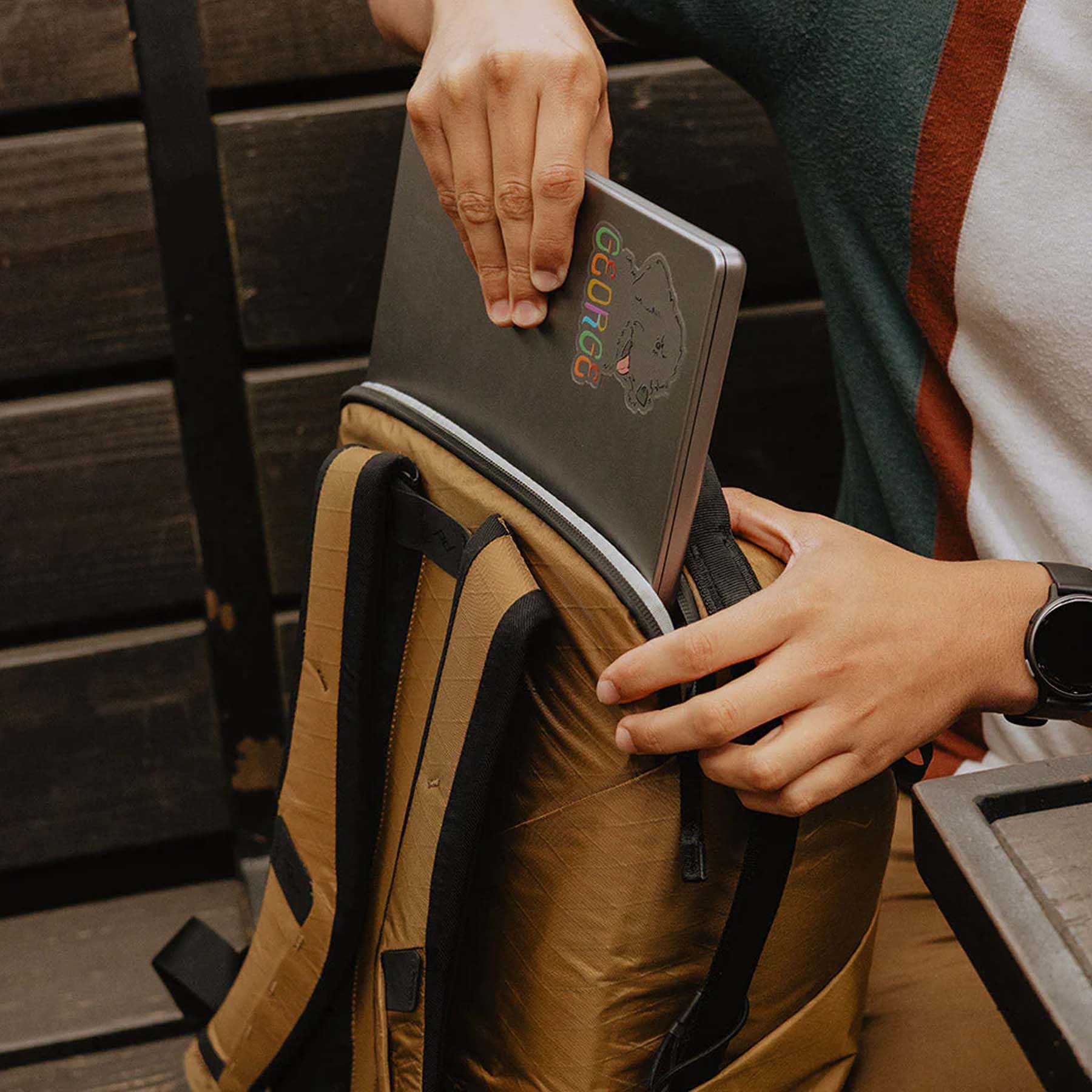 Peak Design Everyday Backpack 30L - Durable Camera & Travel Backpack for Photographers & Commuters - Perfect for Work, Hiking & Daily Use