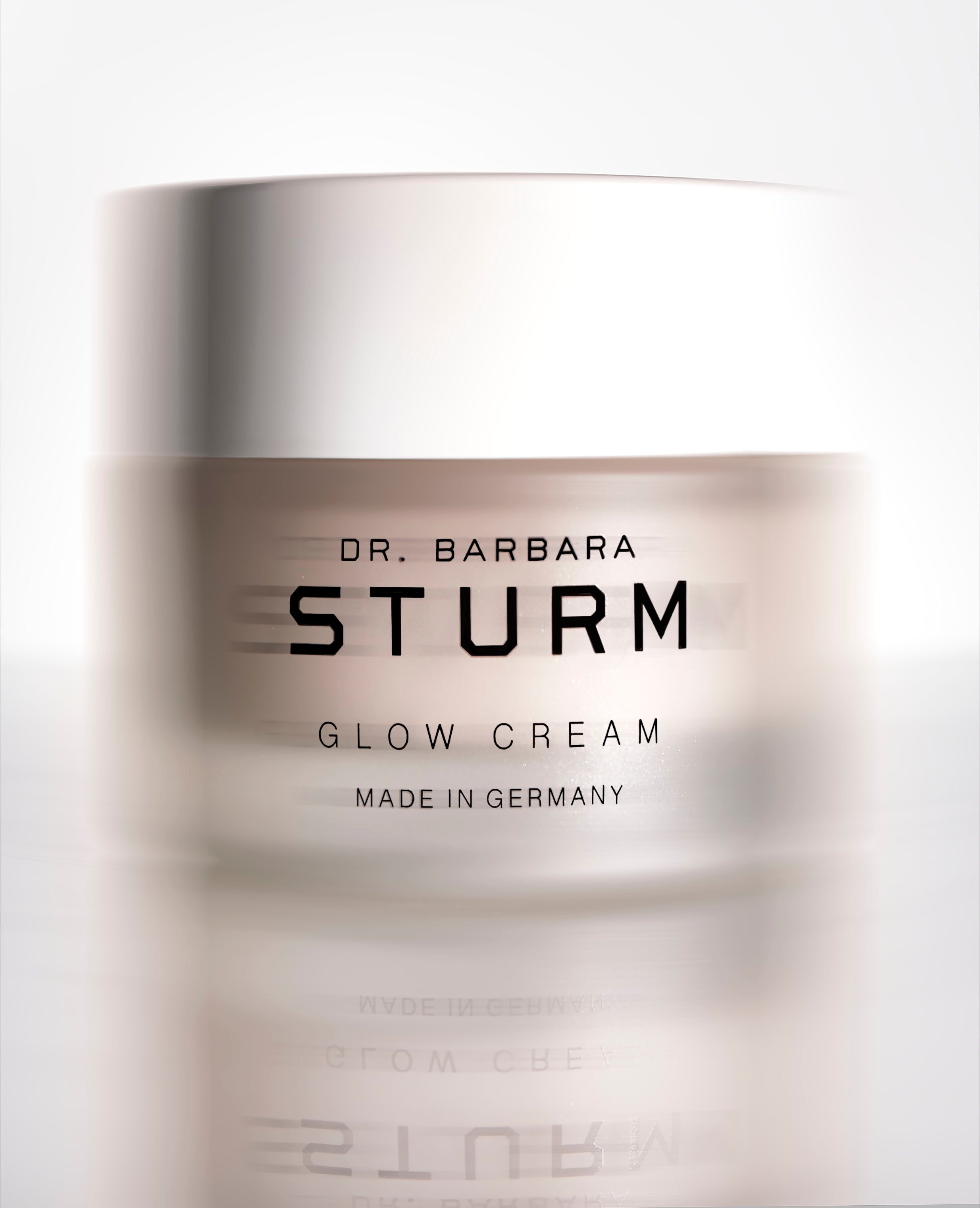 Dr. Barbara Sturm Glow Cream - Hydrating Face Moisturizer for Radiant Skin | Anti-Aging & Brightening | Perfect for Daily Skincare Routine & Nighttime Use