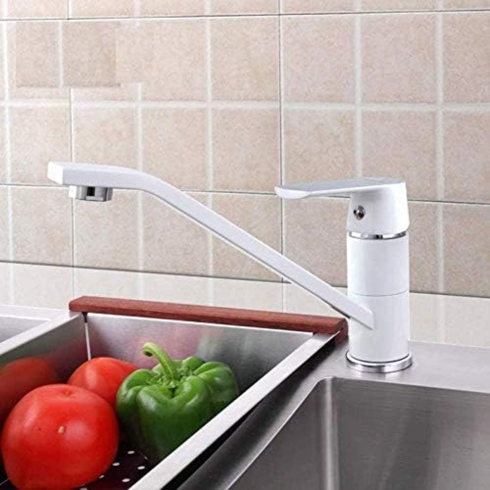 CRJUS Modern Kitchen Faucet with Pull Down Sprayer - Matte White Finish, Hot & Cold Water Mixer Tap, 360° Swivel Spout - Perfect for Farmhouse, RV, and Bathroom Sink Installation
