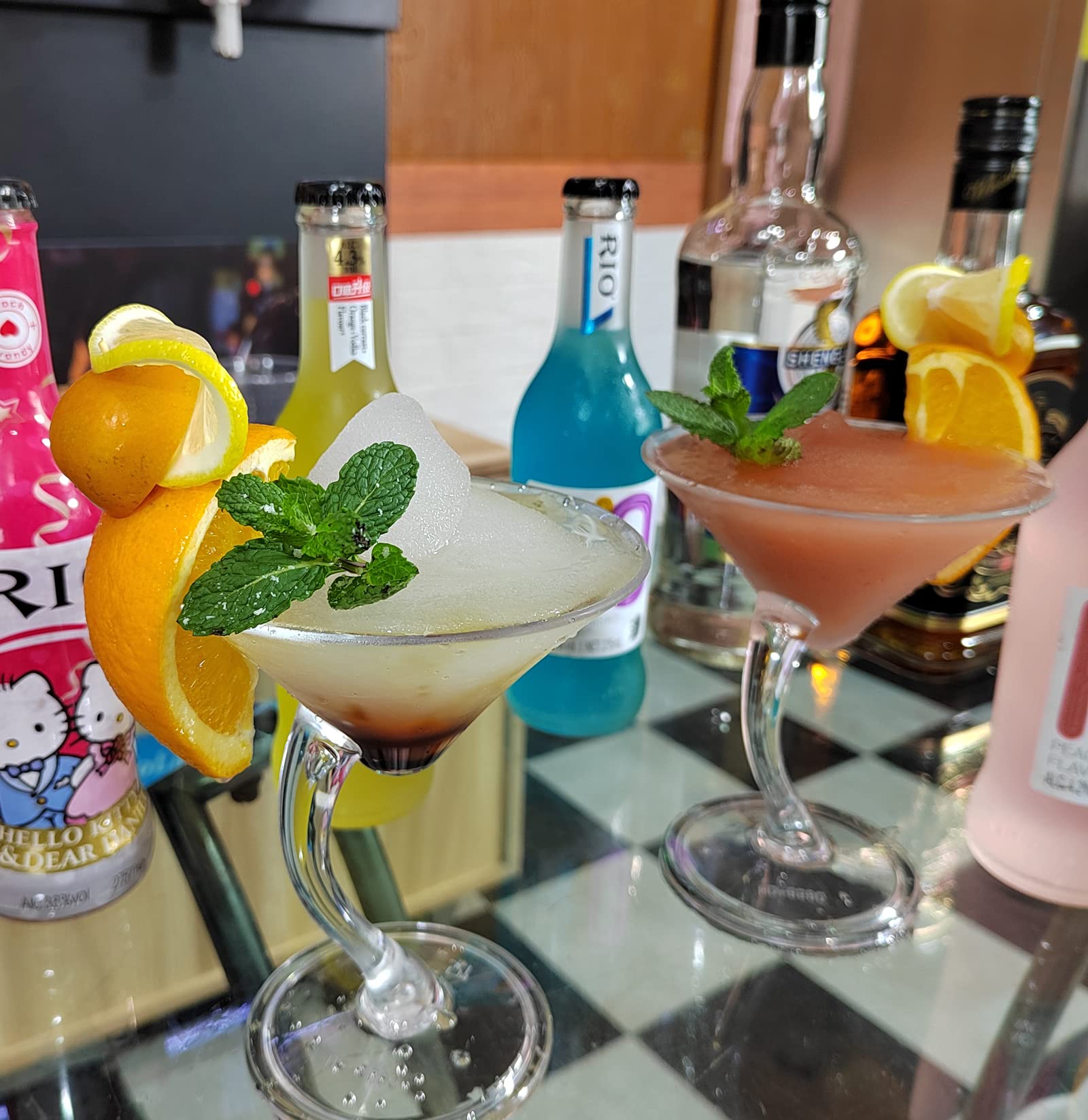 Kolice Commercial Margarita & Slushie Machine - Frozen Cocktail, Milkshake, Iced Beer & Coffee Maker with LED Lightbox - Perfect for Bars, Restaurants, Bubble Tea Shops & Party Events
