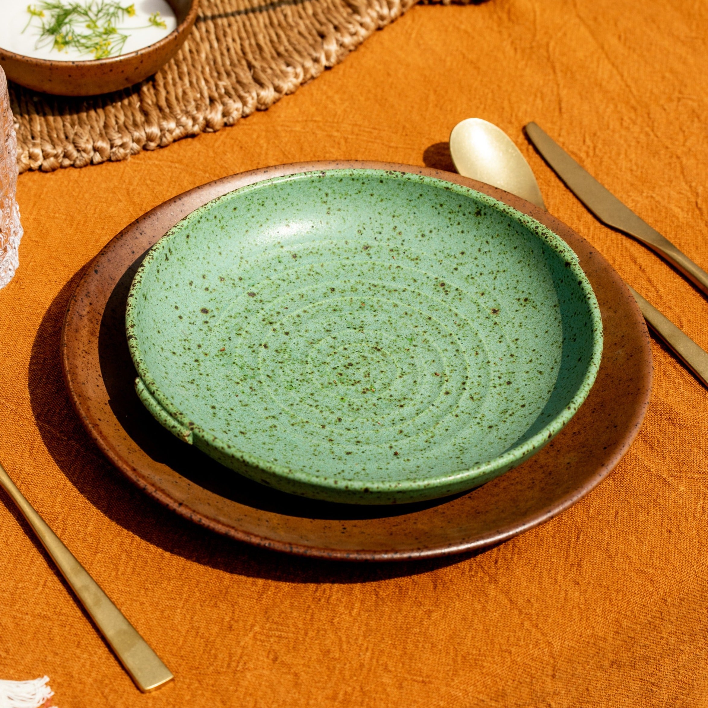 Premium Stoneware Dinnerware Set - Elegant & Durable Earth Design Plates & Bowls for Everyday Dining & Entertaining
