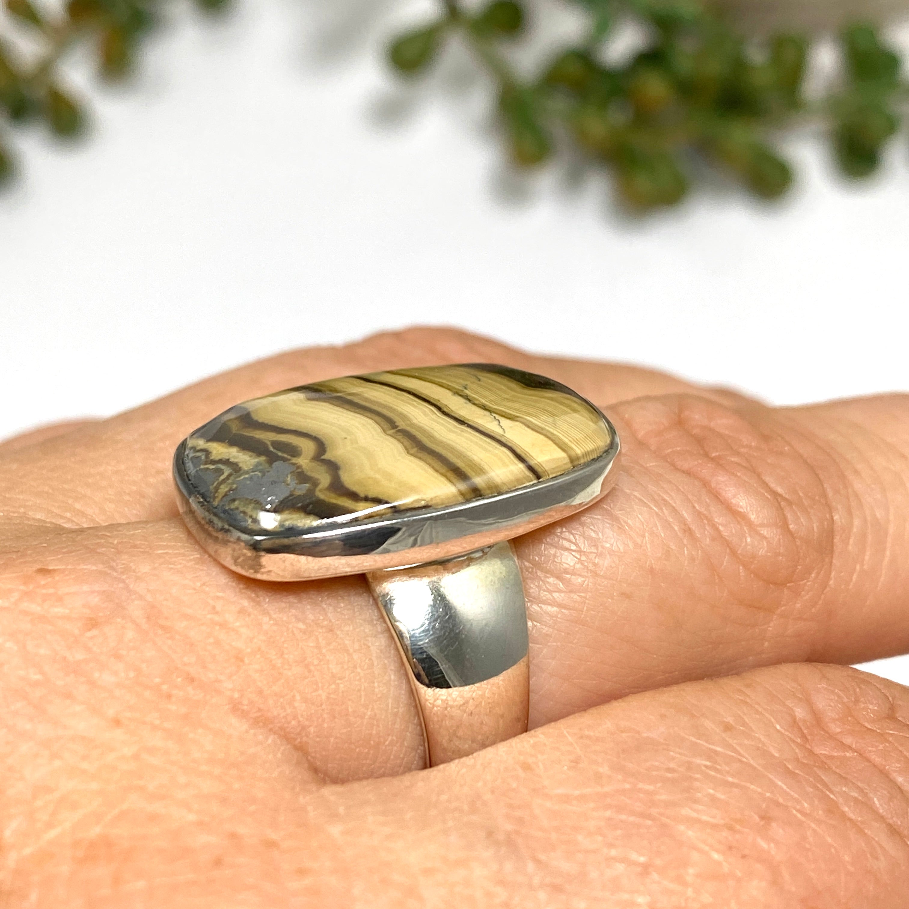 Schalenblende Rectangular Cabochon Ring - Size 8 - KRGJ3392 - Elegant Handmade Jewelry for Women, Perfect for Weddings, Parties & Special Occasions