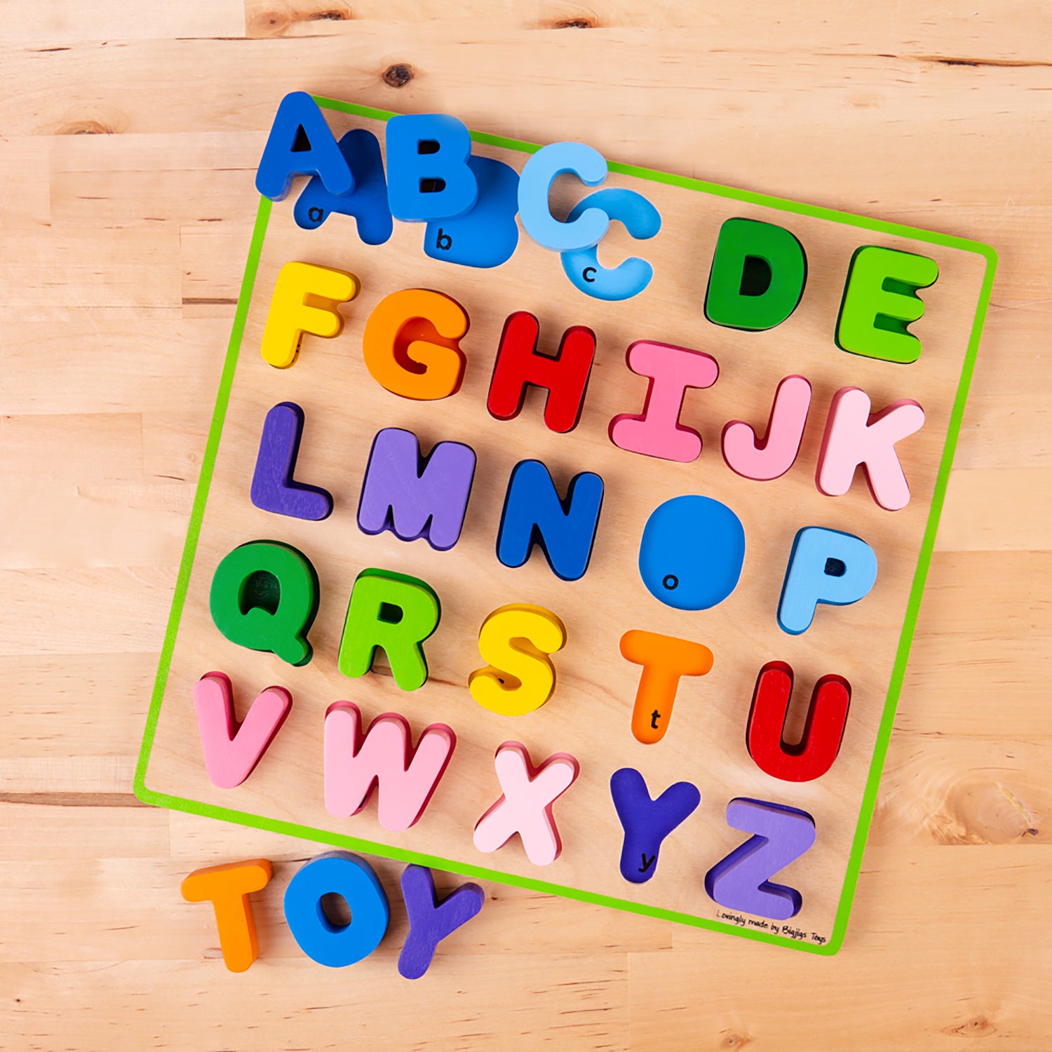 Bigjigs Toys Chunky Alphabet Puzzle - Uppercase Letters, Bright Colors, Wooden ABC Learning Toy for Toddlers - Perfect for Preschool Education & Early Childhood Development