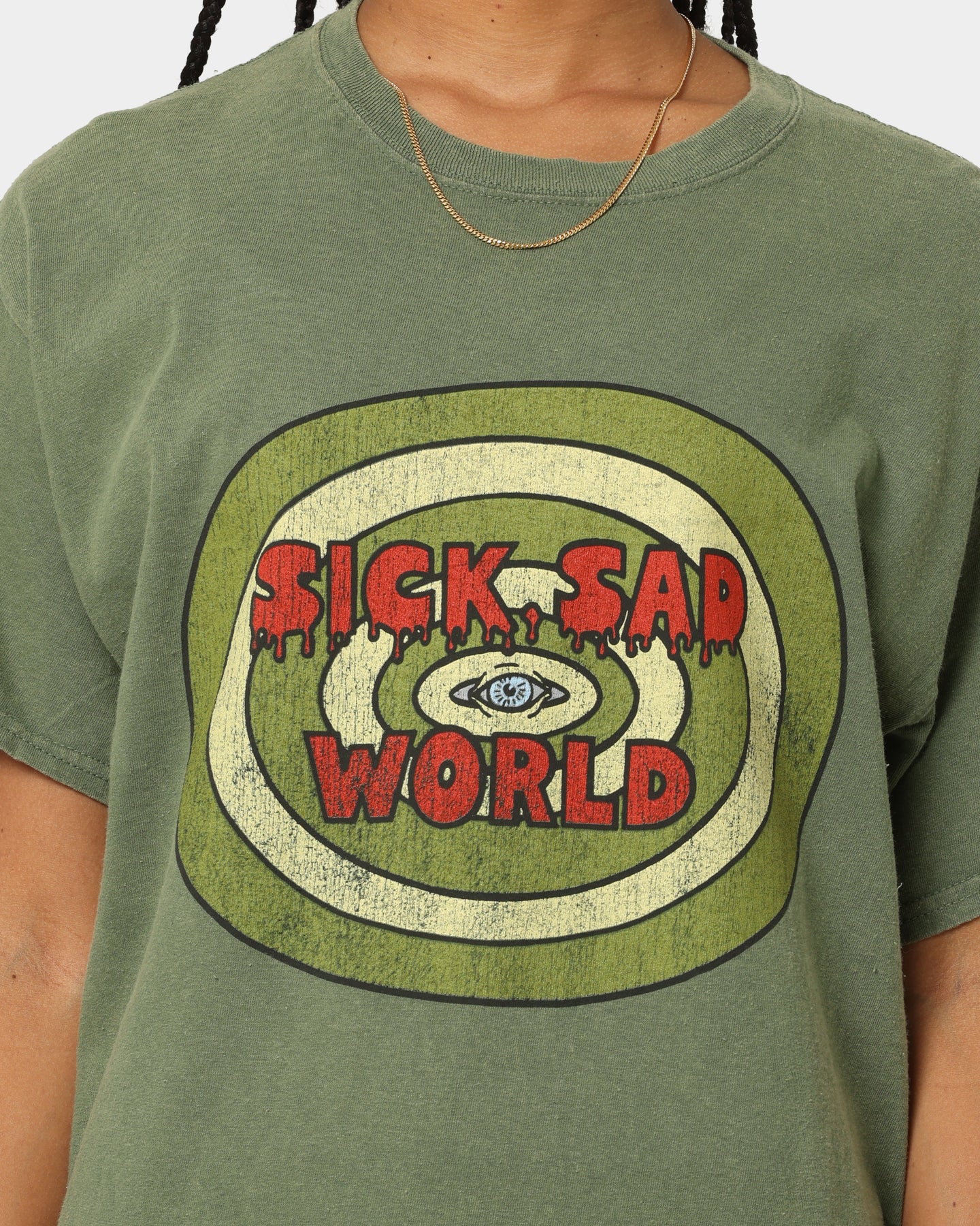 American Thrift X Daria Sick Sad World Graphic T-Shirt - Vintage Military Green Tee for Casual Wear, Street Style & 90s Nostalgia Fashion