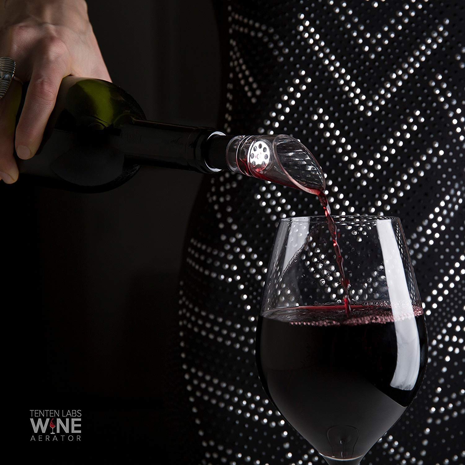 Premium Wine Aerator and Vacuum Pump Set (2-Pack) – Stainless Steel Aerating Spout & Air-Tight Wine Stopper – Perfect for Red Wine Decanting & Preservation – Ideal Gift for Wine Lovers with Elegant Gift Box – Use for Dinner Parties, Wine Tasting & Home Bars