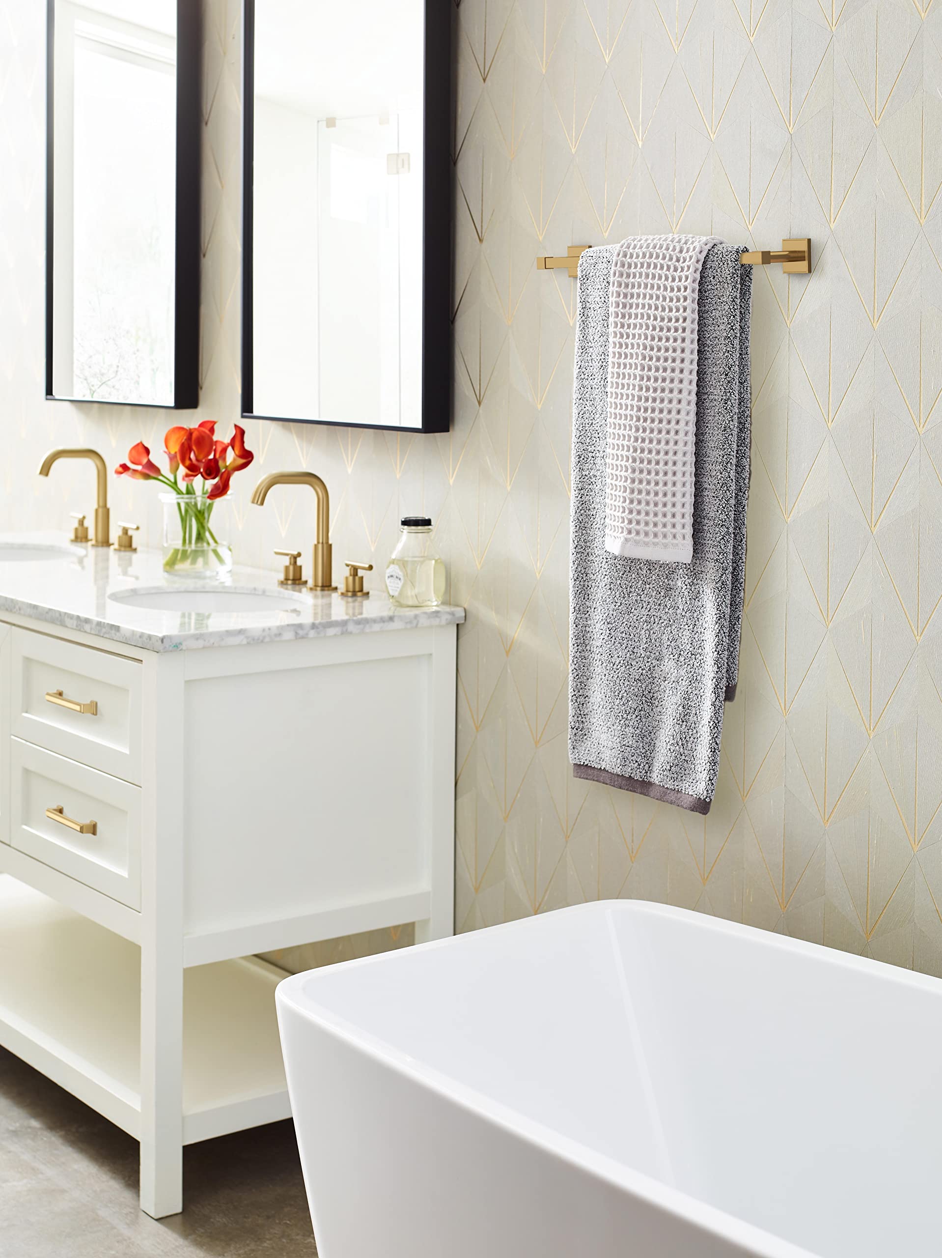 Amerock BH36073CZ 18-Inch Champagne Bronze Towel Bar - Bathroom Towel Rack Holder for Bath Accessories & Hardware | Perfect for Powder Rooms, Guest Baths & Spa-Style Showers