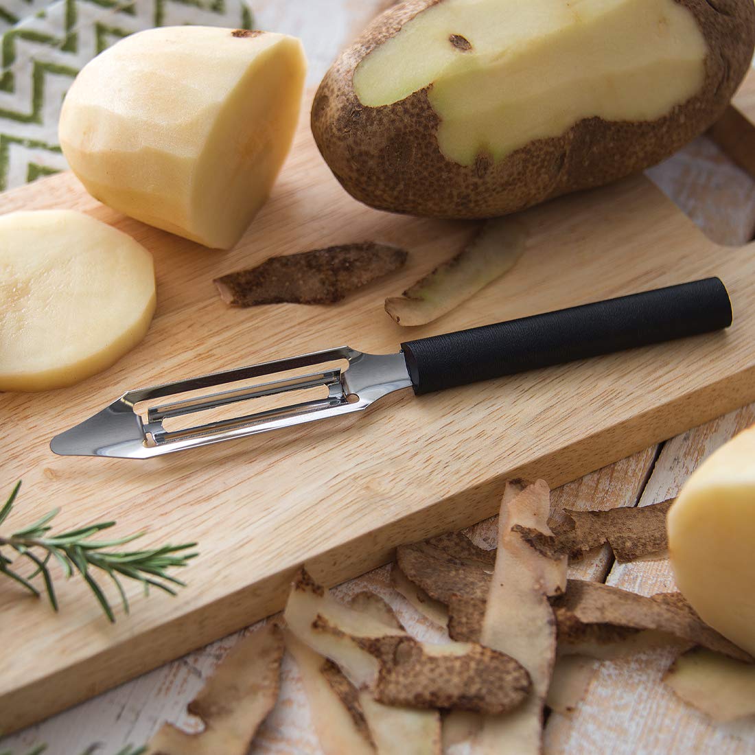Rada Cutlery 7-Piece Starter Knife Set with Black Handles - Perfect Kitchen Gift for Home Chefs & Cooking Enthusiasts