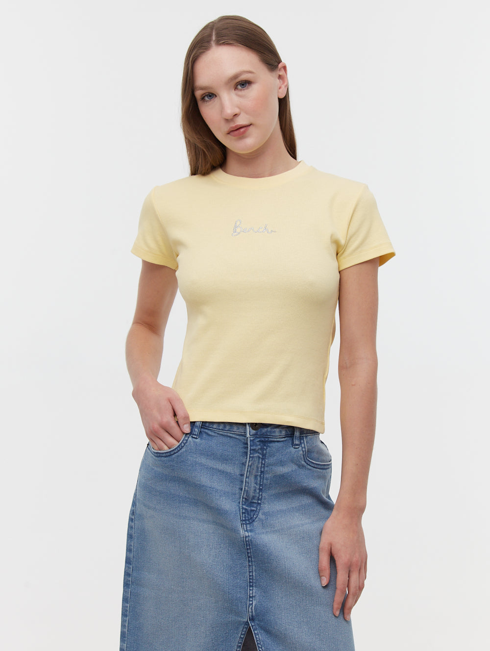 Tarryn Script Emblem T-Shirt - Stylish Graphic Tee for Men & Women | Perfect for Casual Wear, Street Fashion & Everyday Outfits