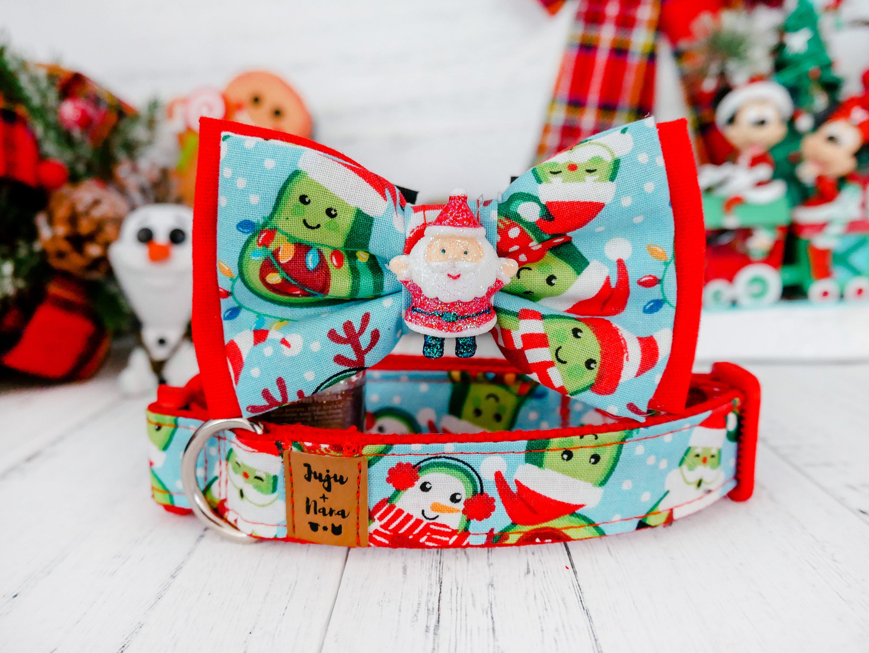 Christmas Dog Collar Bow Tie - Festive Avocado Pet Accessory for Holiday Parties & Photo Shoots