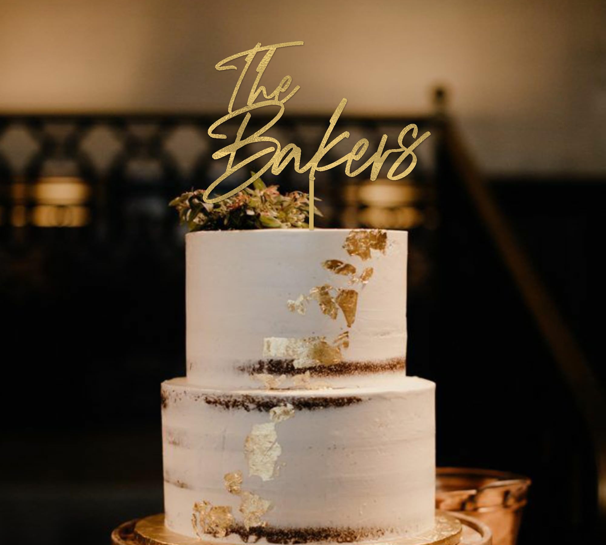Custom Wedding Cake Toppers - Personalized Bride & Groom Cake Topper for Weddings & Anniversaries | Mr & Mrs Cake Decorations for Wedding Cakes, Anniversary Cakes & Special Celebrations