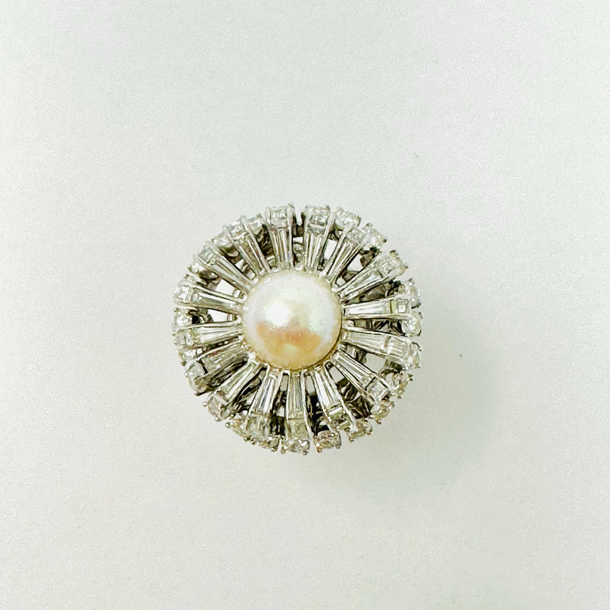 Platinum Crown Style Ring with Pearl & Diamonds - Elegant Jewelry for Weddings, Anniversaries & Special Occasions