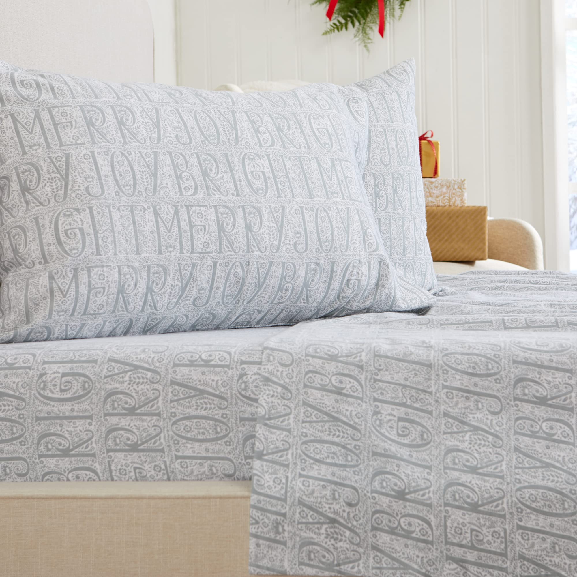 Premium 100% Turkish Cotton Twin Flannel Sheet Set by Great Bay Home | Deep Pocket, Ultra Soft Christmas Bedding | Double Brushed Anti-Pill Fabric for Warmth & Durability | Holiday Themed Bed Sheets for Cozy Winter Nights (Twin Size)