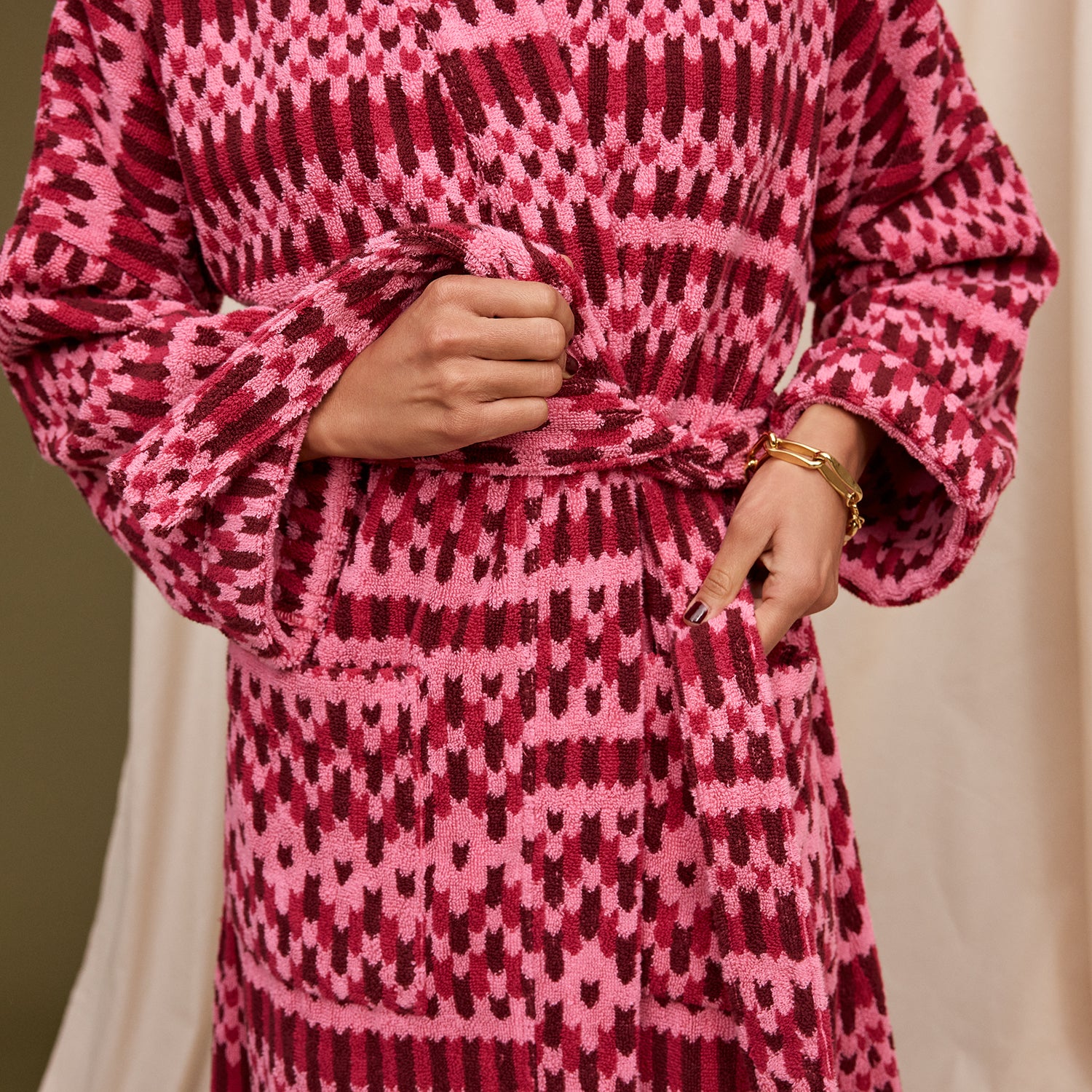 Arlette Soft and Cozy Towelling Robe for Women - Luxurious Cosmo Pink Bathrobe - Perfect for Spa, Lounge, and Post-Shower Relaxation