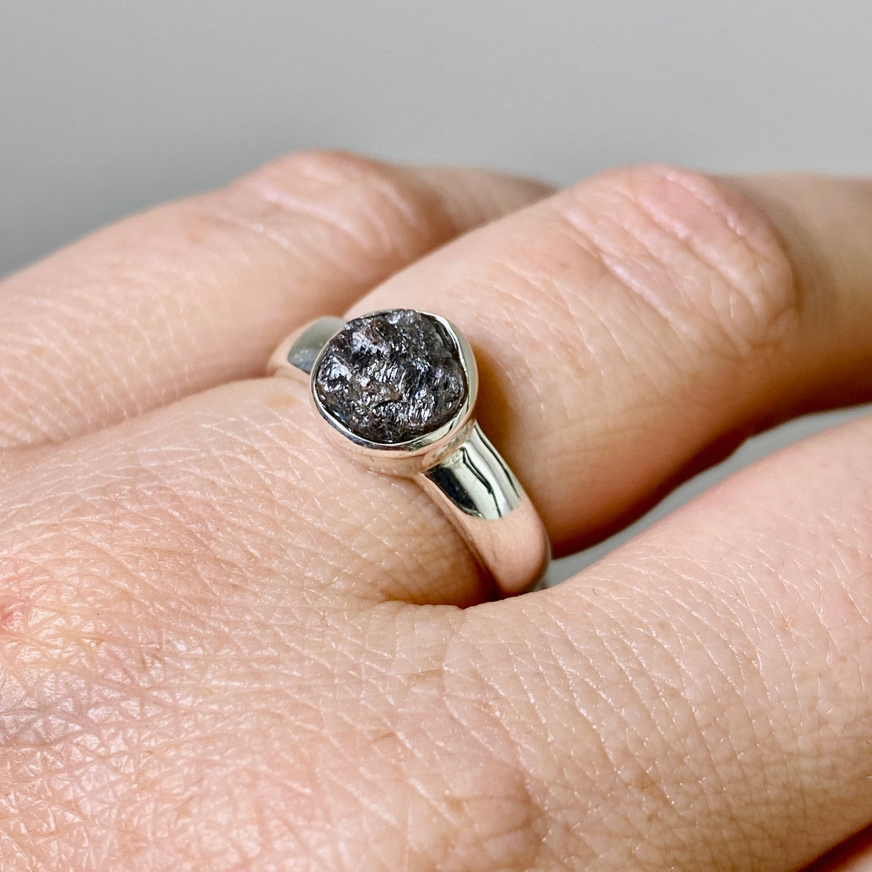 Natural Rough Diamond Round Raw Ring - Size 6 (PRGJ886) for Women's Jewelry, Engagement, Wedding & Special Occasions