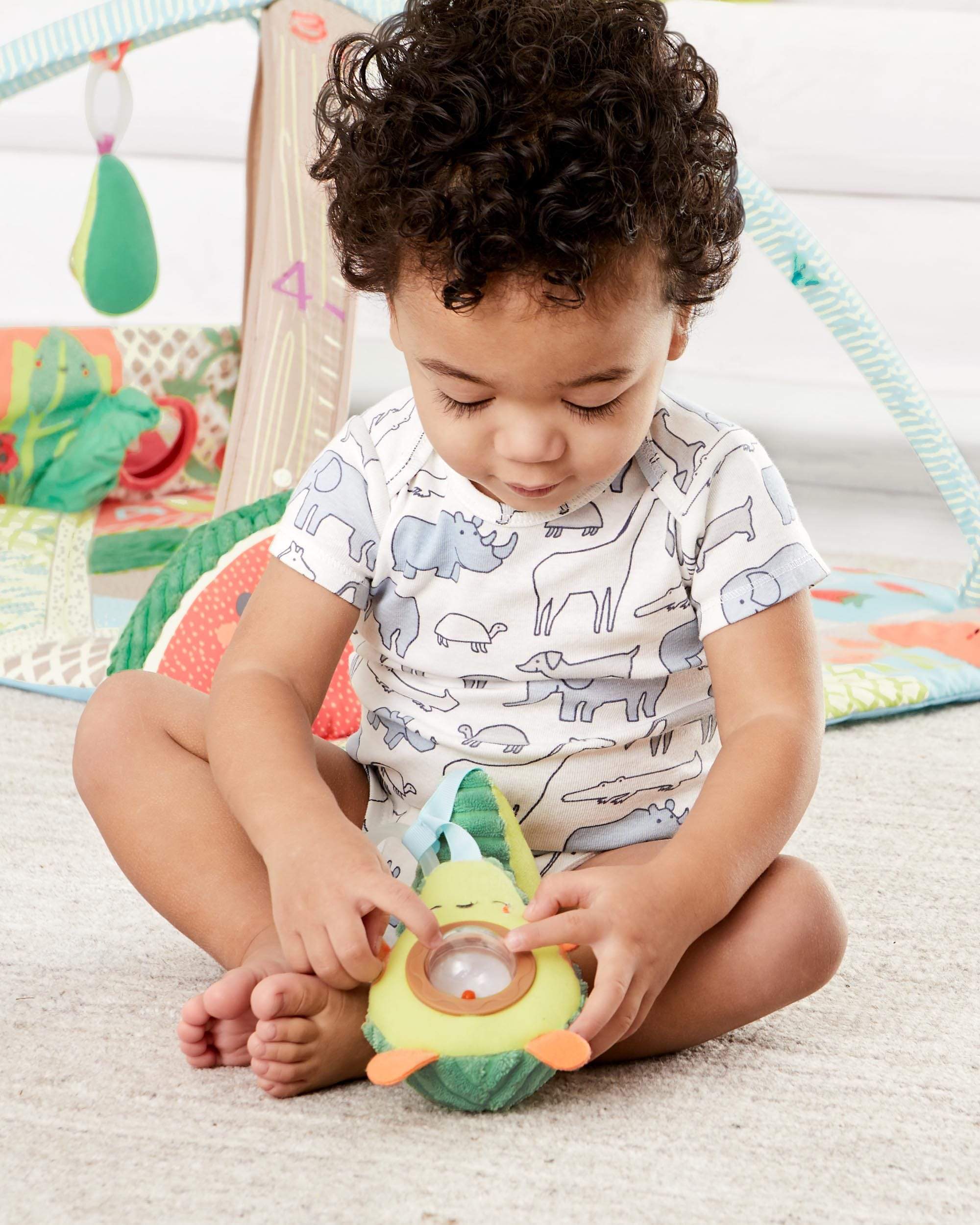 Skip Hop Farmstand Avocado Stroller Toy - Fun & Interactive Baby Toy for Car Seat & Stroller - Perfect for Teething, Sensory Play & Travel Entertainment